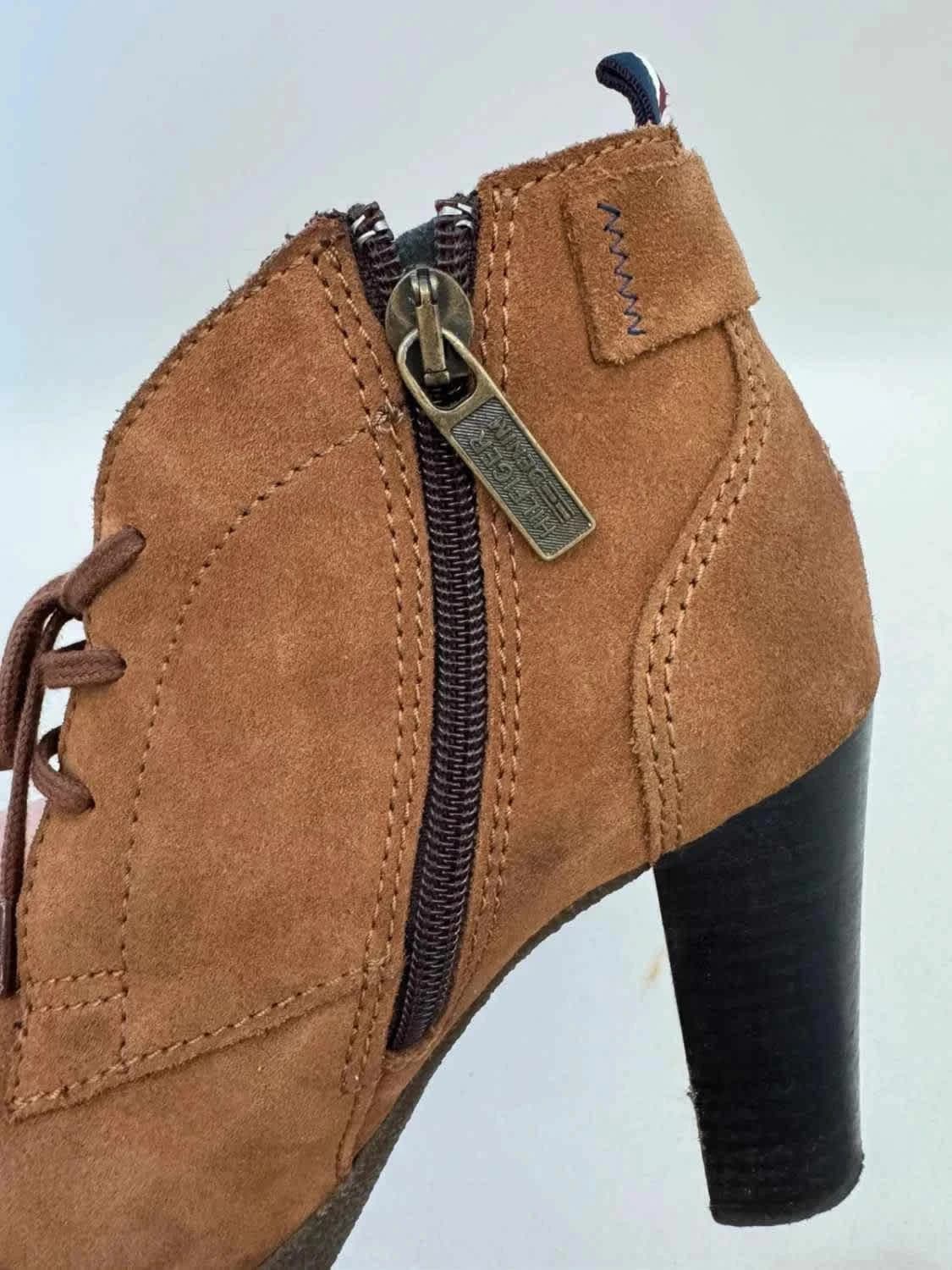Bottines talon cuir suédé Tommy Hilfiger camel taille 36 - Photo 5/15