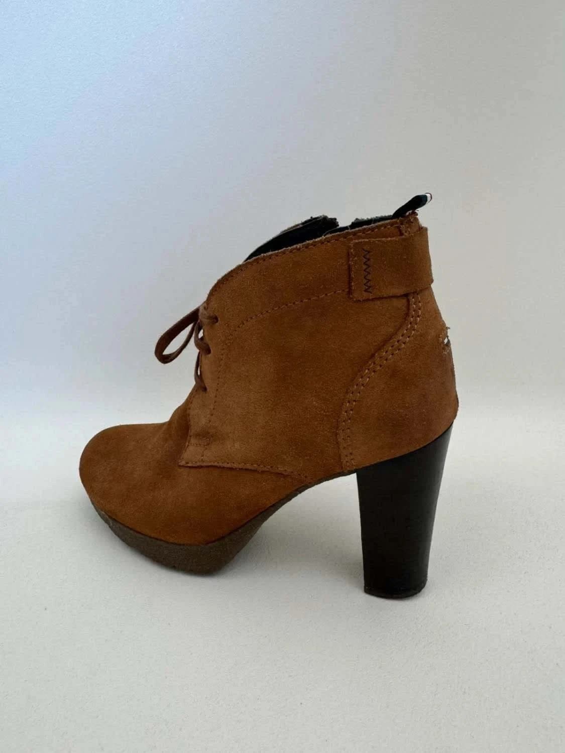 Bottines talon cuir suédé Tommy Hilfiger camel taille 36 - Photo 7/15