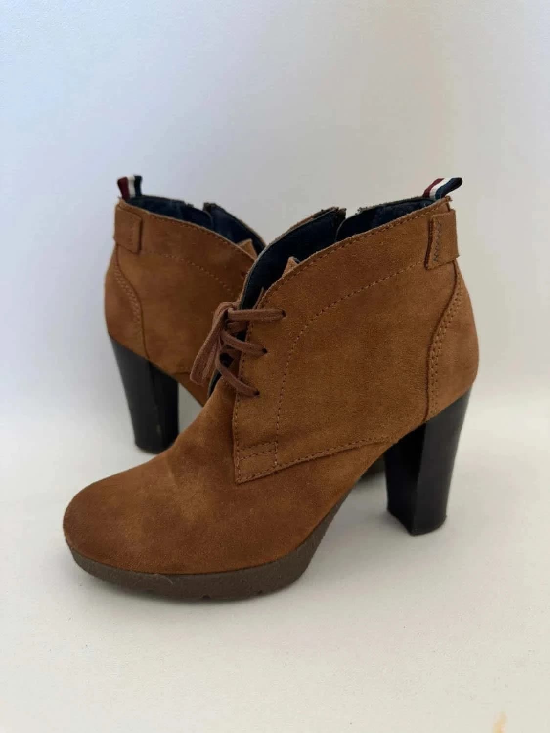 Bottines talon cuir suédé Tommy Hilfiger camel taille 36 - Photo 6/15