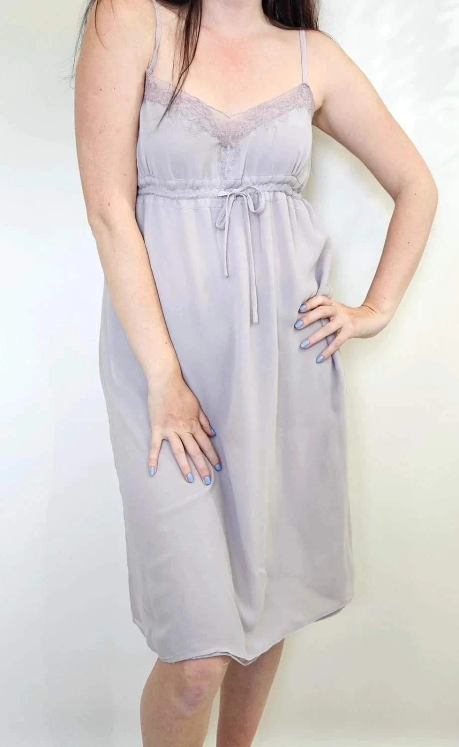 Robe dentelle à fines bretelles 100% soie lavande La Redoute taille 36 - Photo 1/7