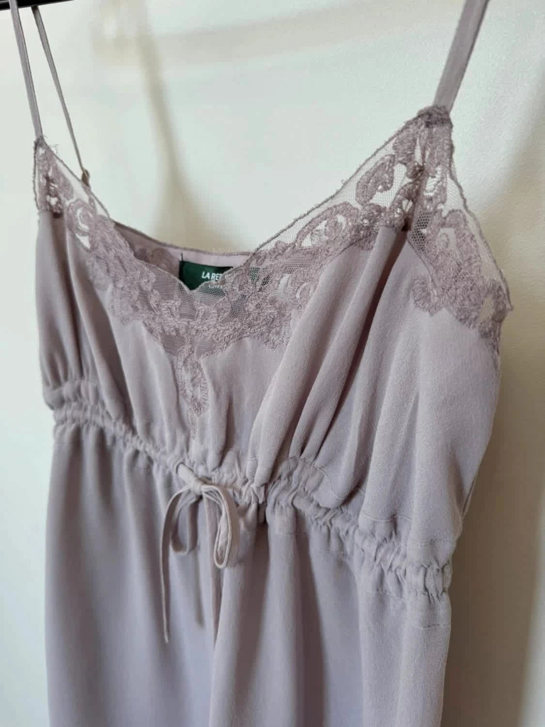 Robe dentelle à fines bretelles 100% soie lavande La Redoute taille 36 - Photo 3/7