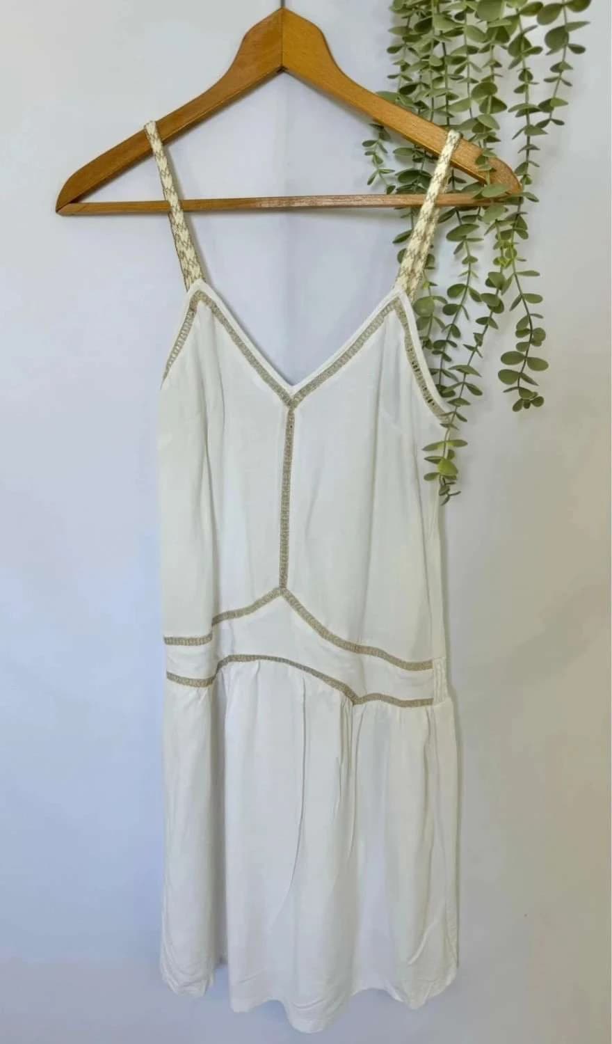 Robe blanche à bretelles dorées Moëwy taille S - Photo 2/7