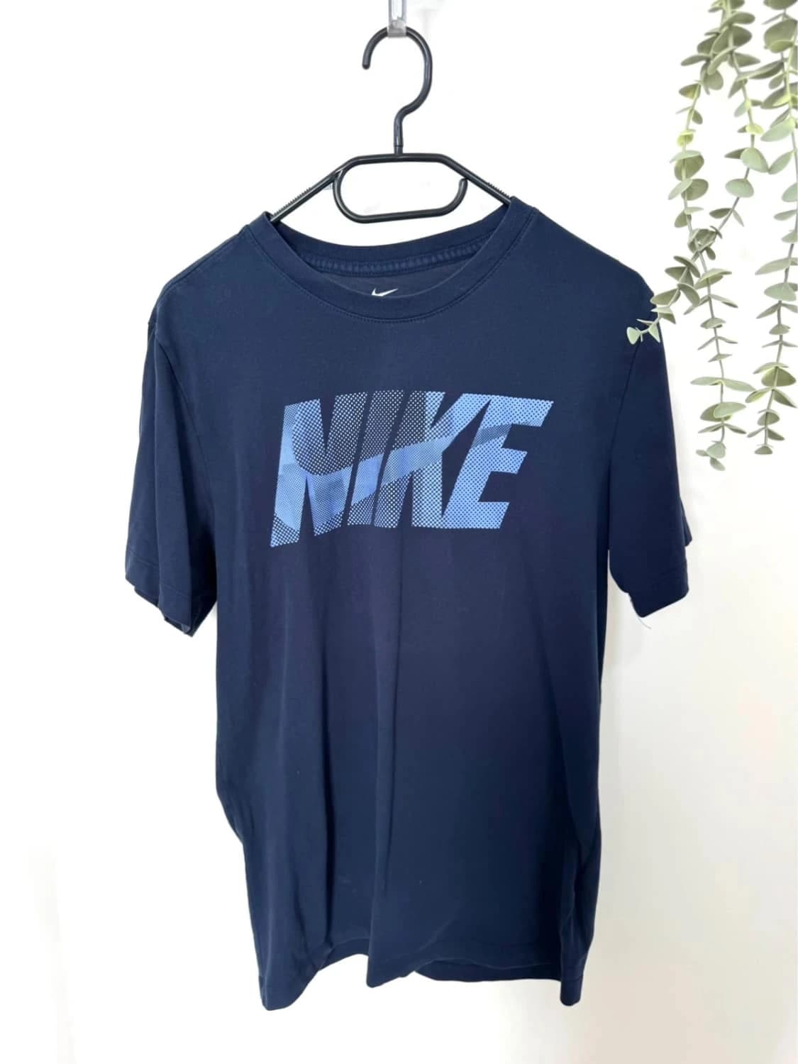 T-shirt Nike Dri-FIT bleu marine logo graphique taille S - FP2512194 - Photo 2/6
