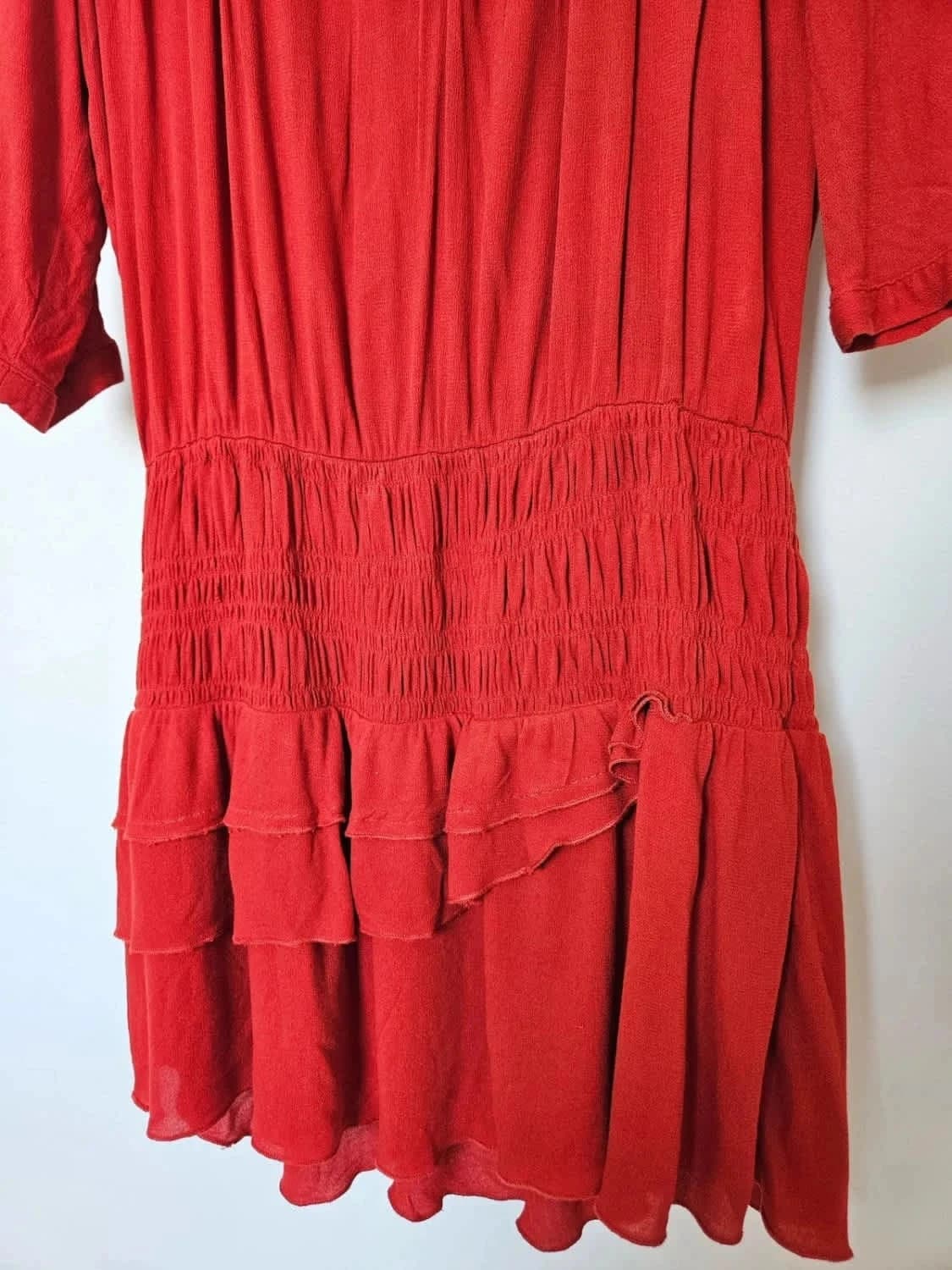 Robe rouge Ba&sh fluide taille smockée T2 - Photo 5/5