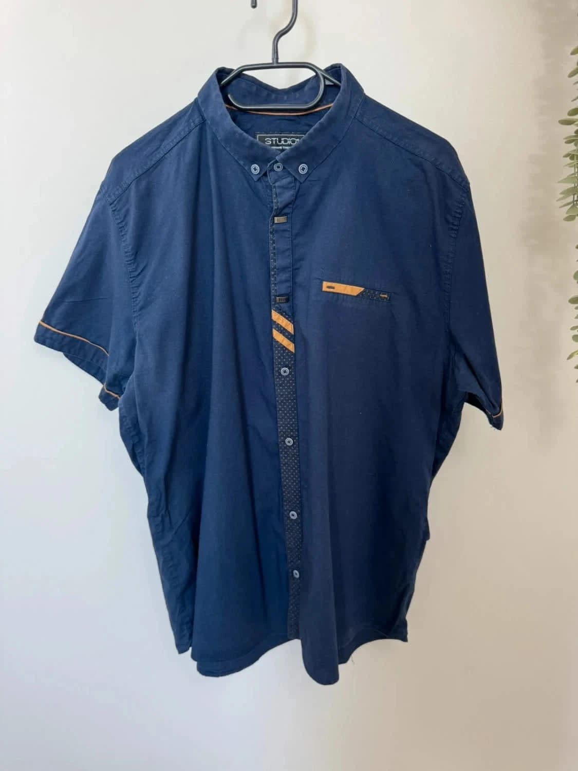 Chemise bleu marine unie manches courtes coupe ajustée taille XXL - Photo 2/7