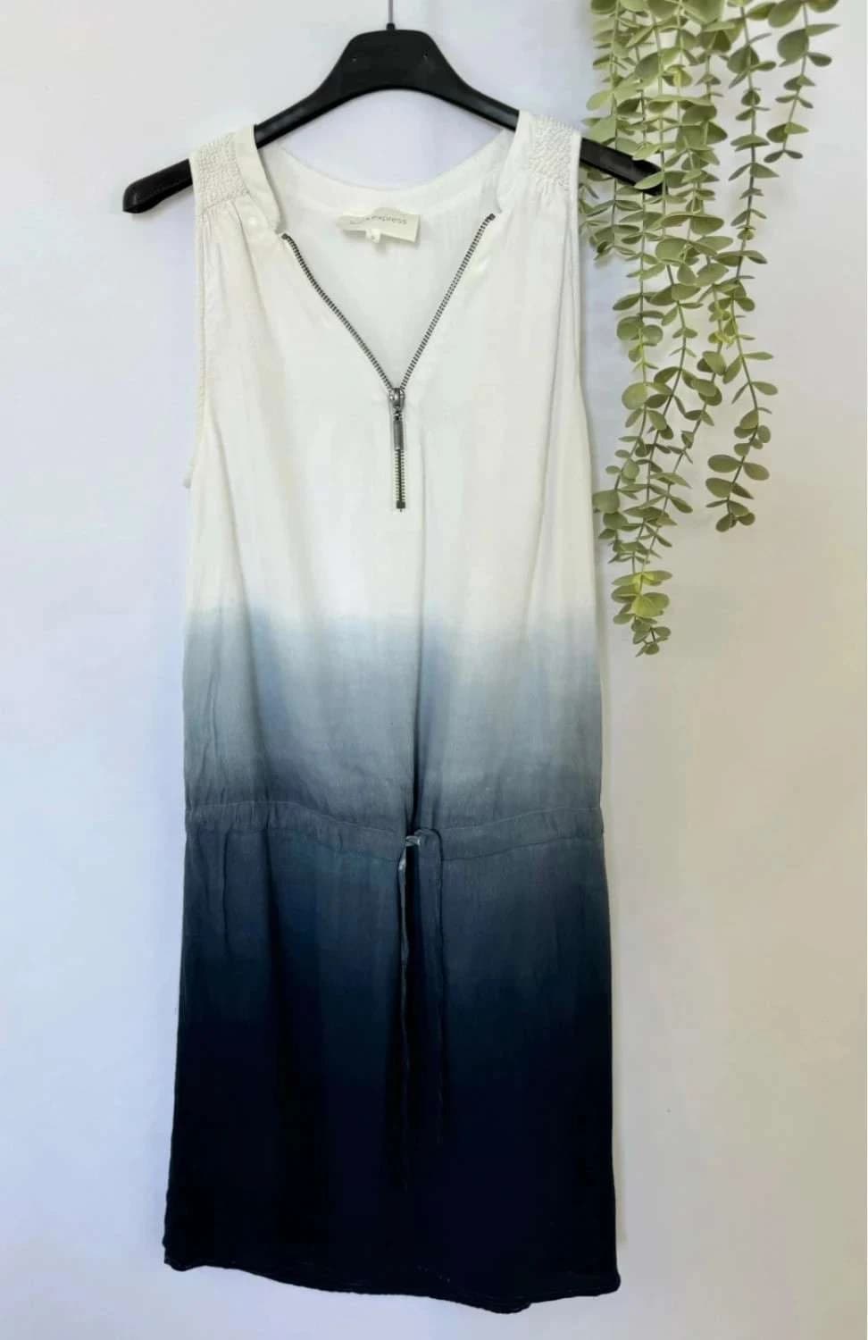 Robe Sud Express blanche et dégradé de bleu taille S cintrée - Photo 2/9