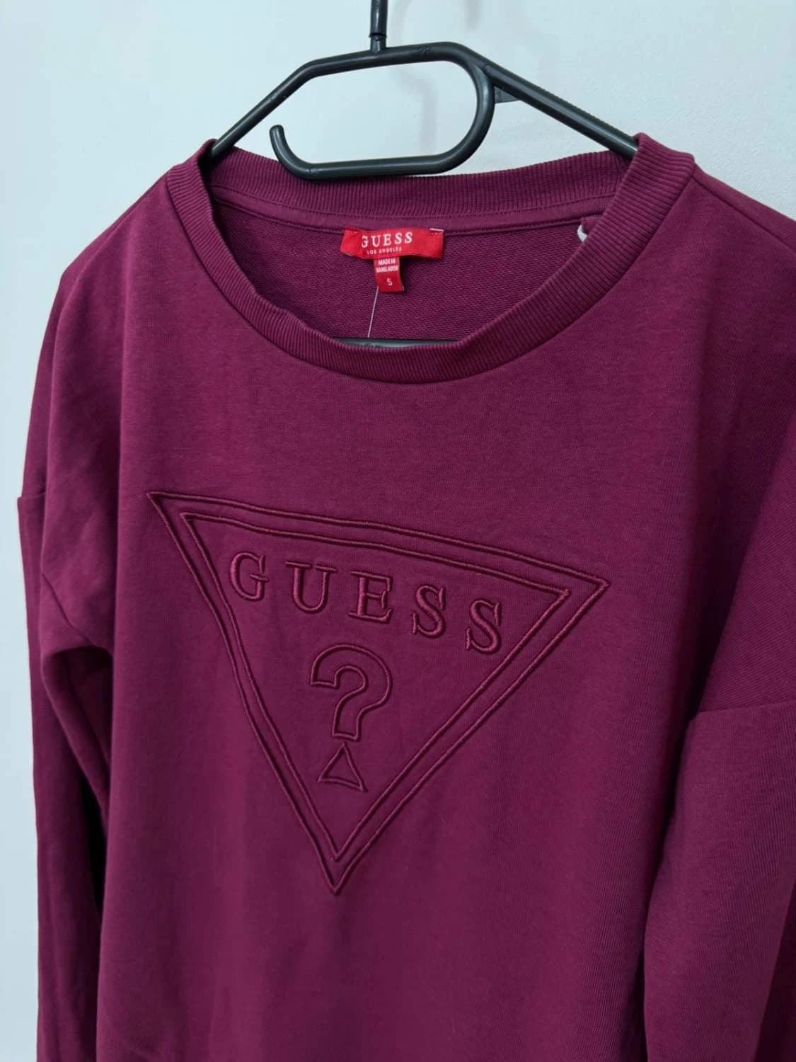 Sweat molletonné Crewneck Guess bordeaux logo brodé taille S - FP251282 - Photo 3/6