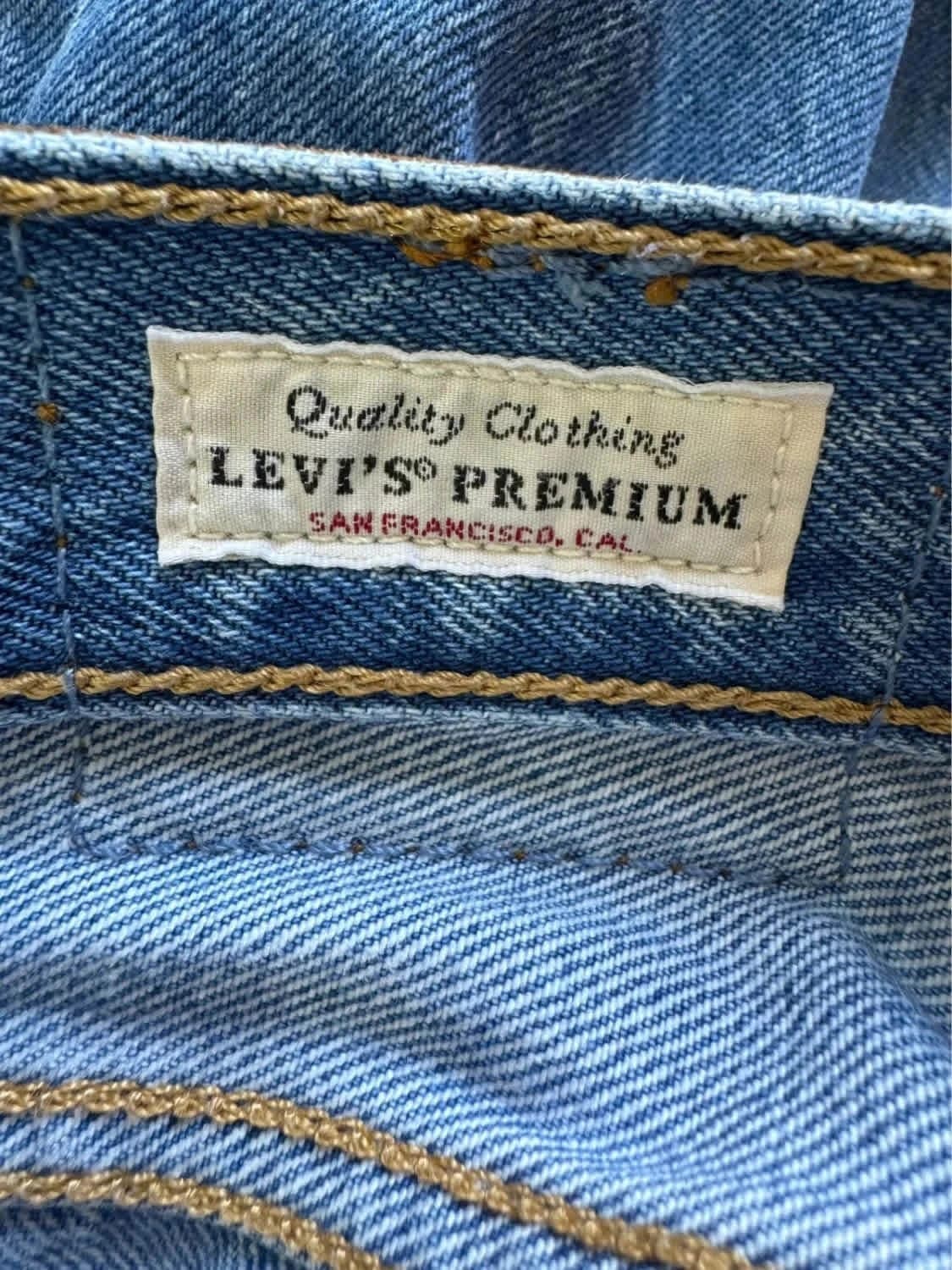Short en jean Levi’s 501 W27 taille 37 - Photo 9/10