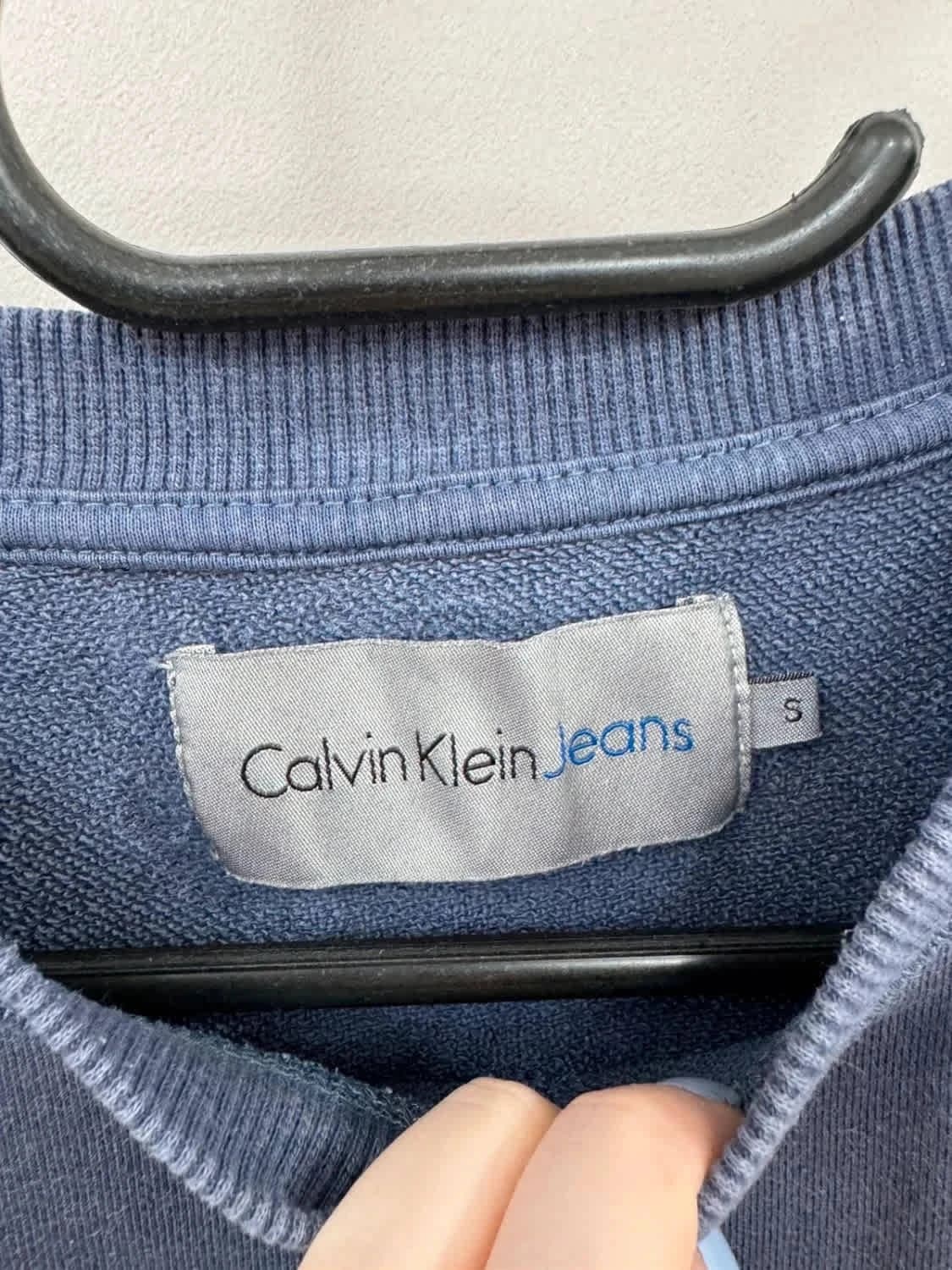 Sweat bleu Calvin Klein taille S - Photo 4/10
