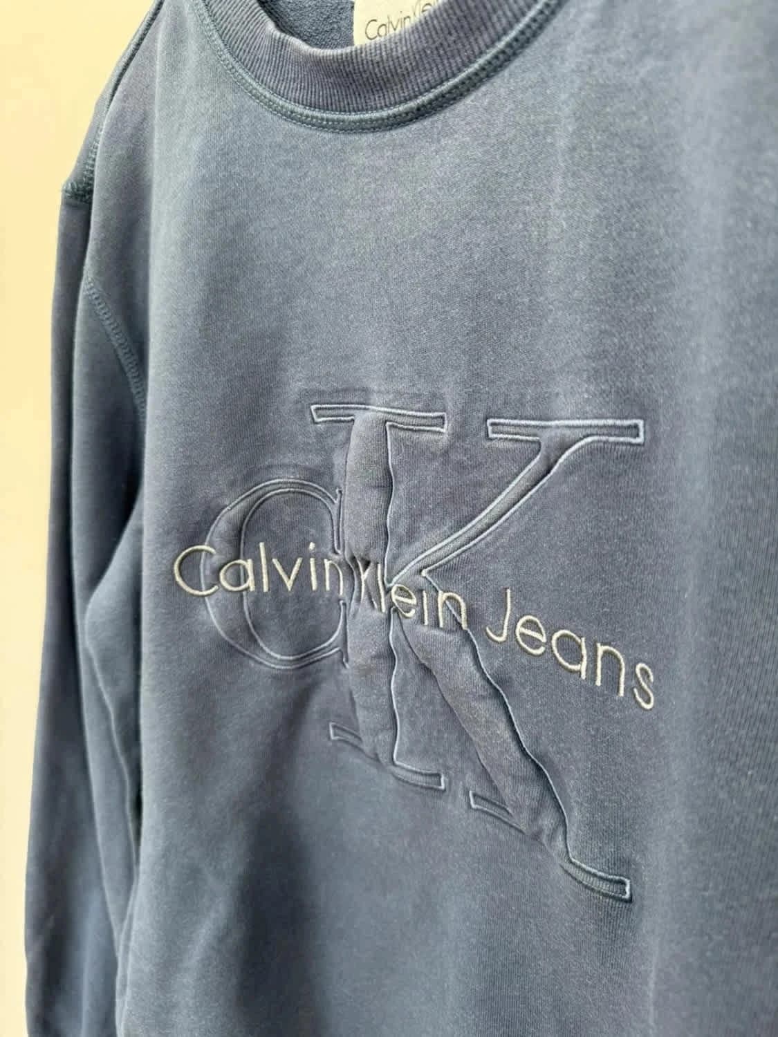 Sweat bleu Calvin Klein taille S - Photo 5/10