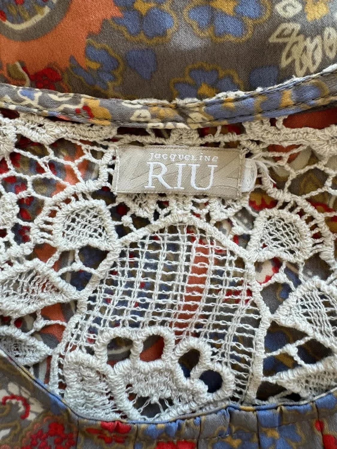 Tunique fleurie Jacqueline Riu dos macramé - Photo 7/7