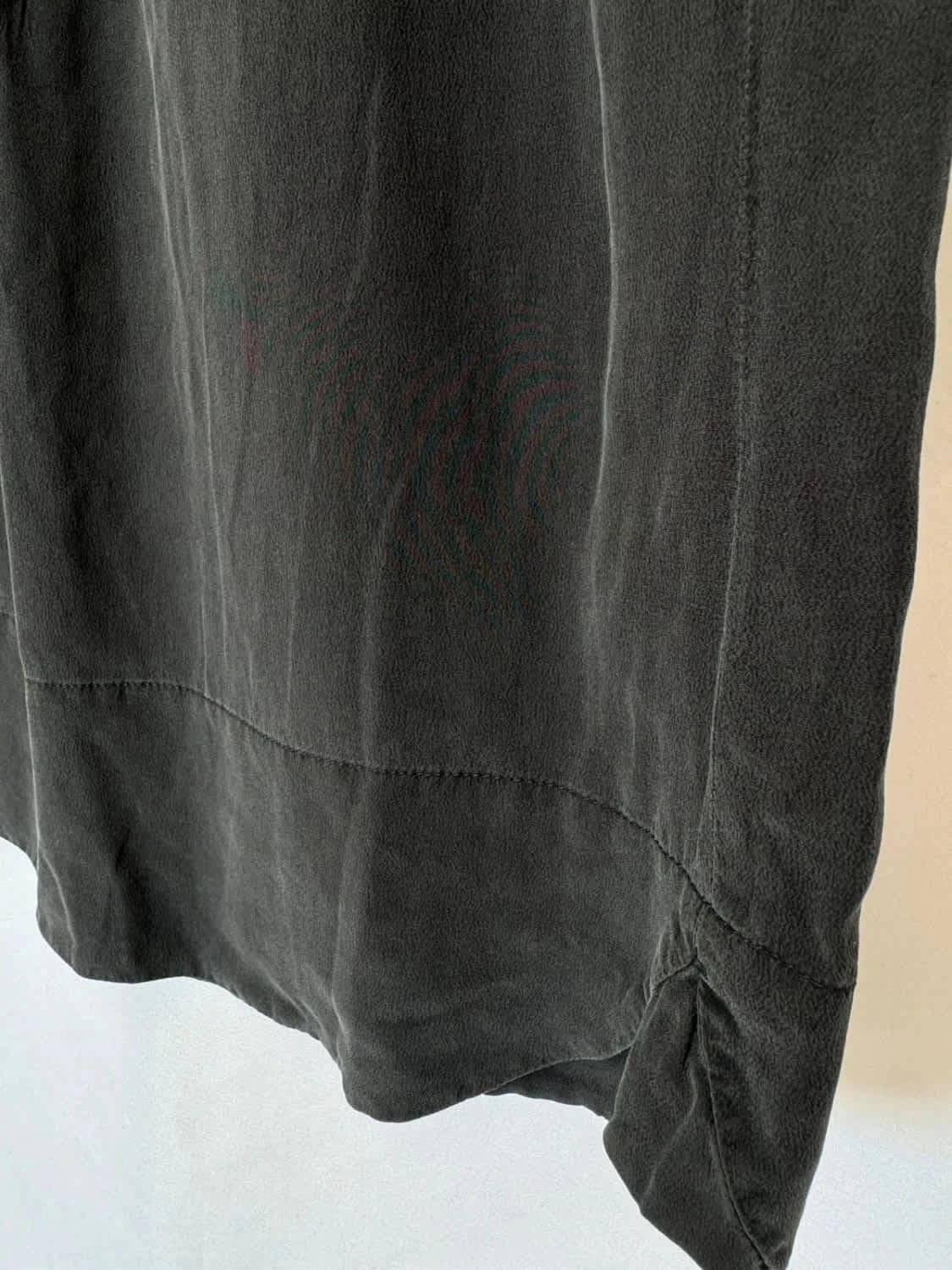 Jupe légère grise Gerard Darel 100% soie taille 40 - Photo 4/8