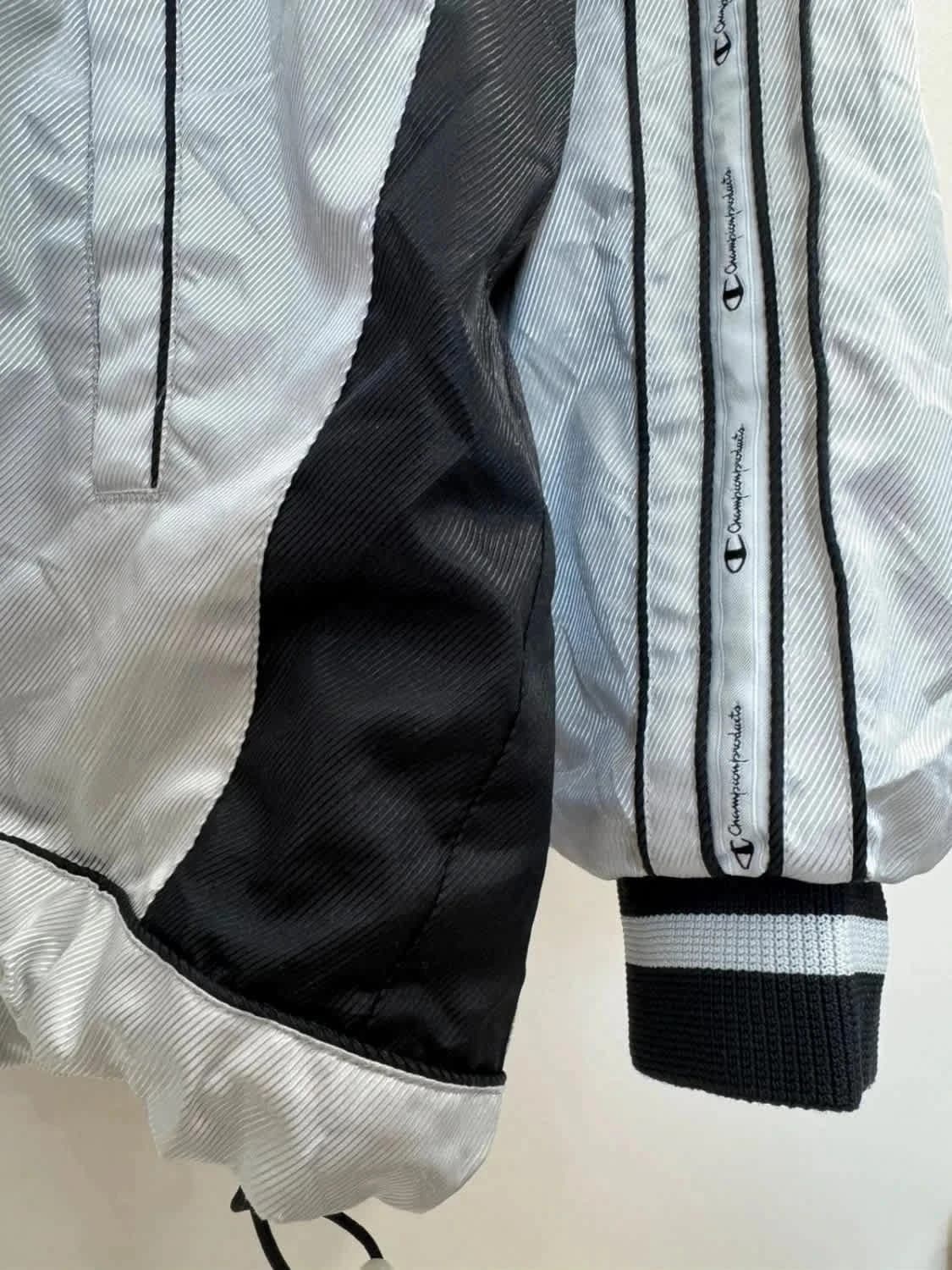 Veste/Track Jacket Windbreaker Champion Products vintage 90s argenté XO Jaspo rare - Photo 3/11