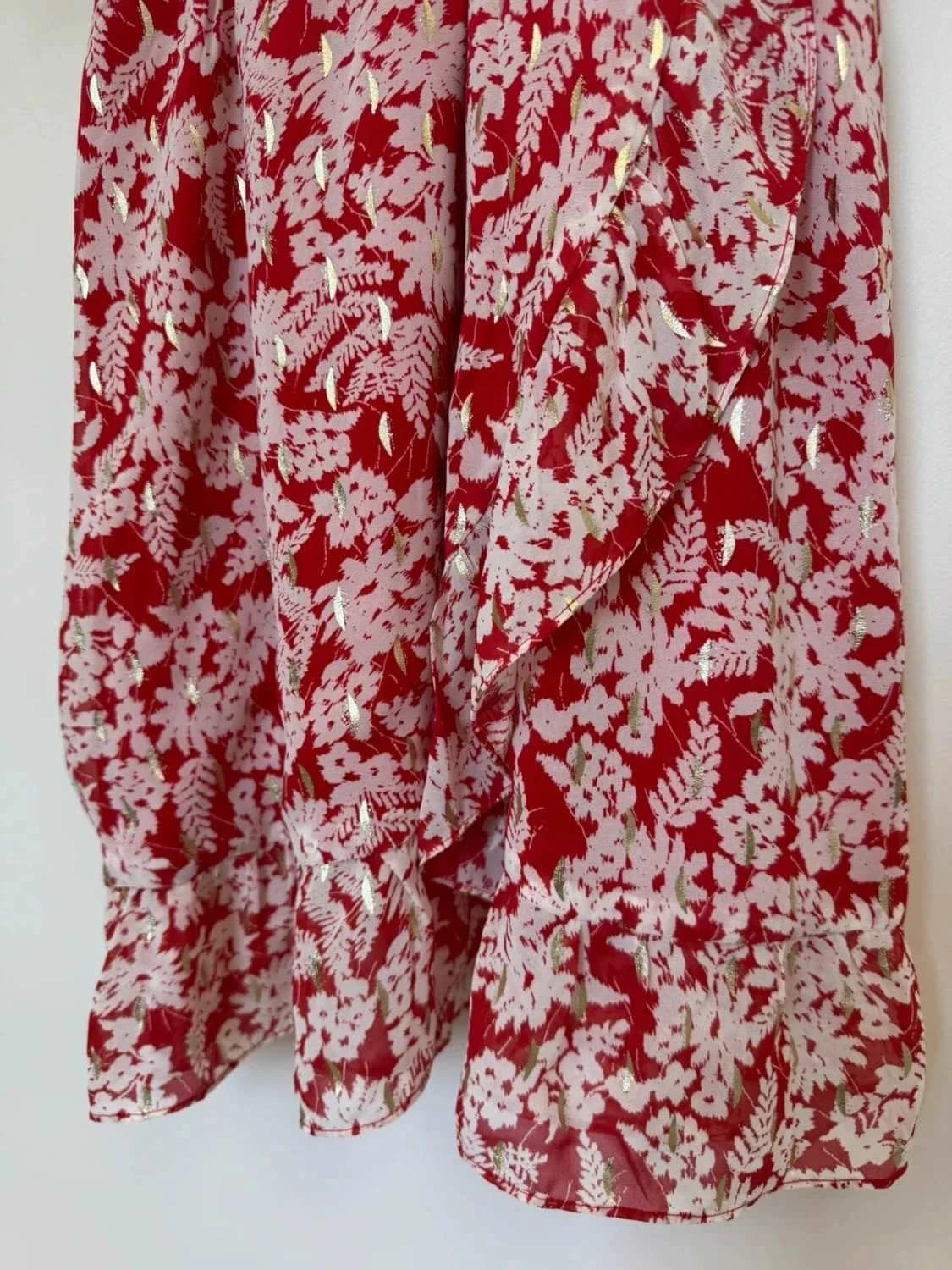 Robe portefeuille fluide rouge à fleurs dorées cache-coeur Emma Ella Paris taille S - Photo 5/6