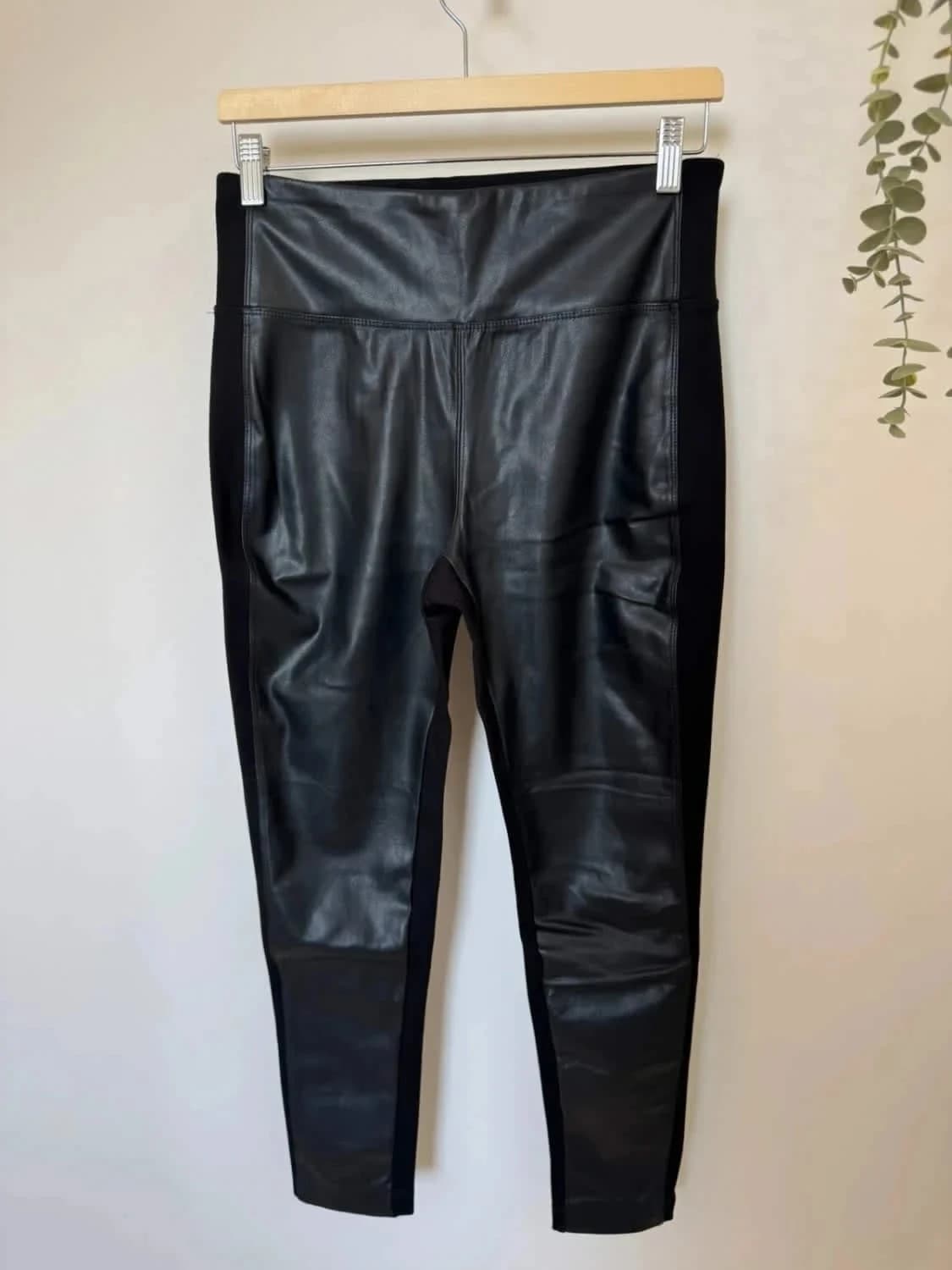 Calvin Klein legging polaire en simili cuir noir stretch taille S - Photo 2/7