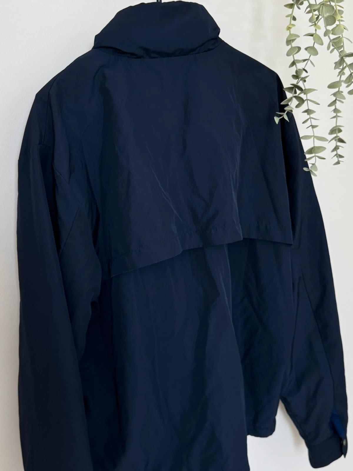 Veste légère déperlante Lacoste capuche bleu marine taille 54/XL - Photo 11/13