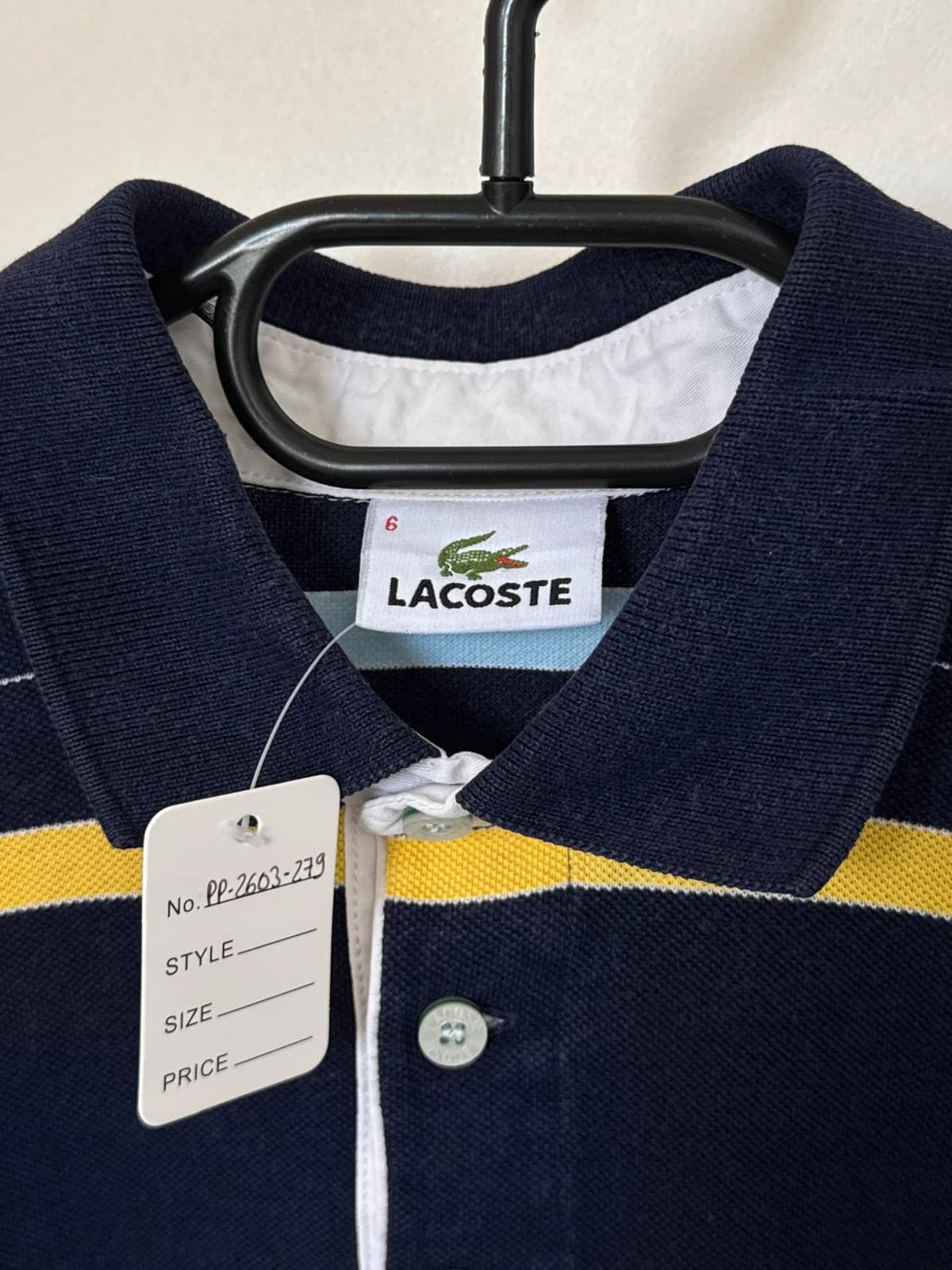 Polo piqué Lacoste rayé bleu marine jaune taille 6/L - PP2603279 - Photo 5/8