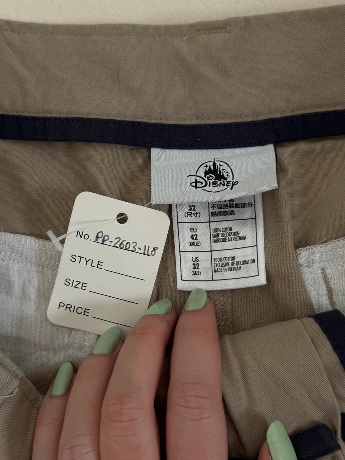 Short chino Disney Mickey beige taille W32/M - PP2603118 - Photo 7/10