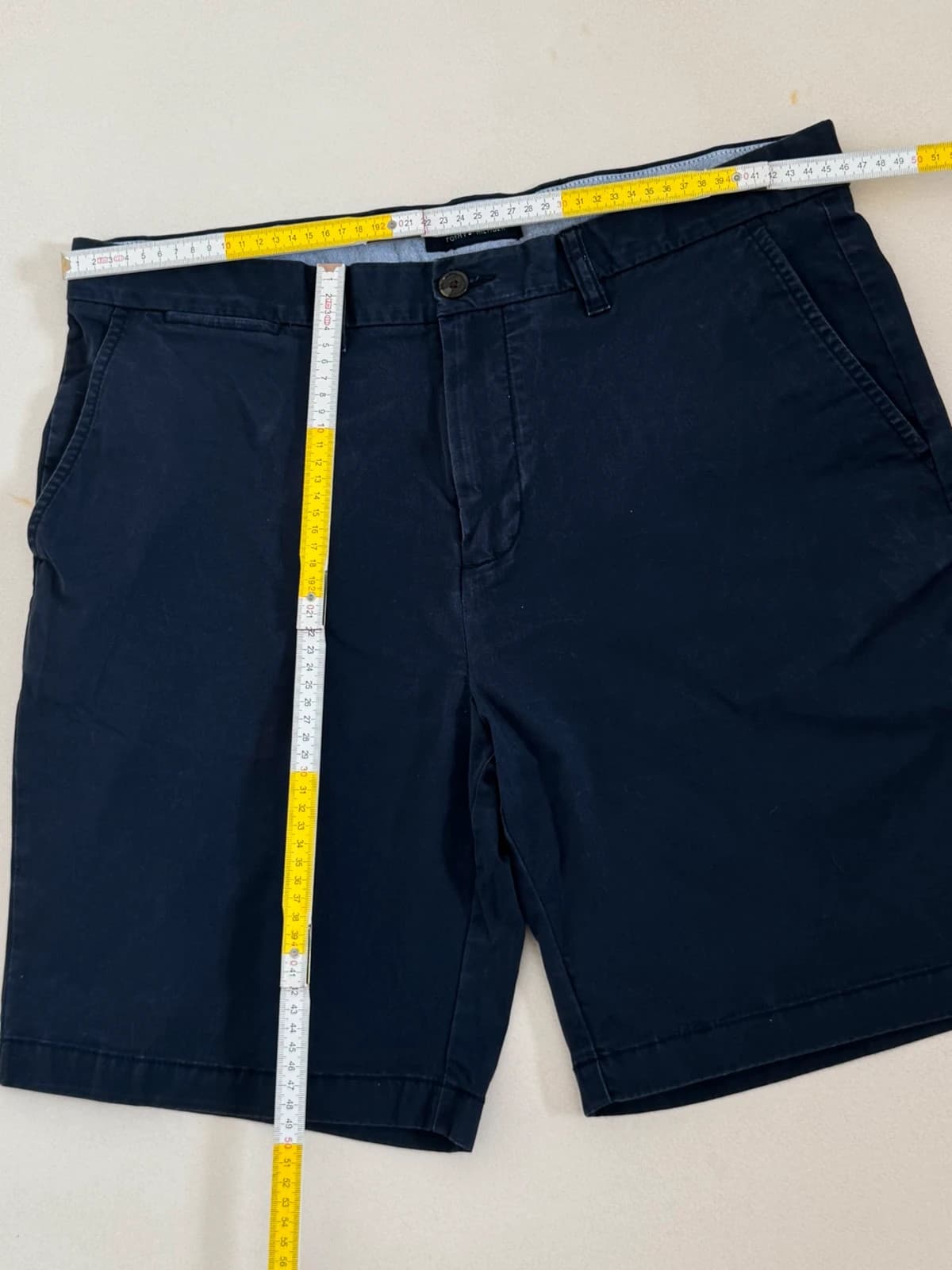Short chino Tommy Hilfiger bleu marine taille W36/XL - PP2603119 - Photo 9/9