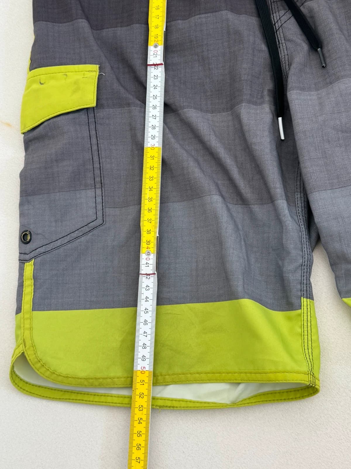 Short de bain Rip Curl cargo gris jaune fluo taille M - PP2603241 - Photo 9/9