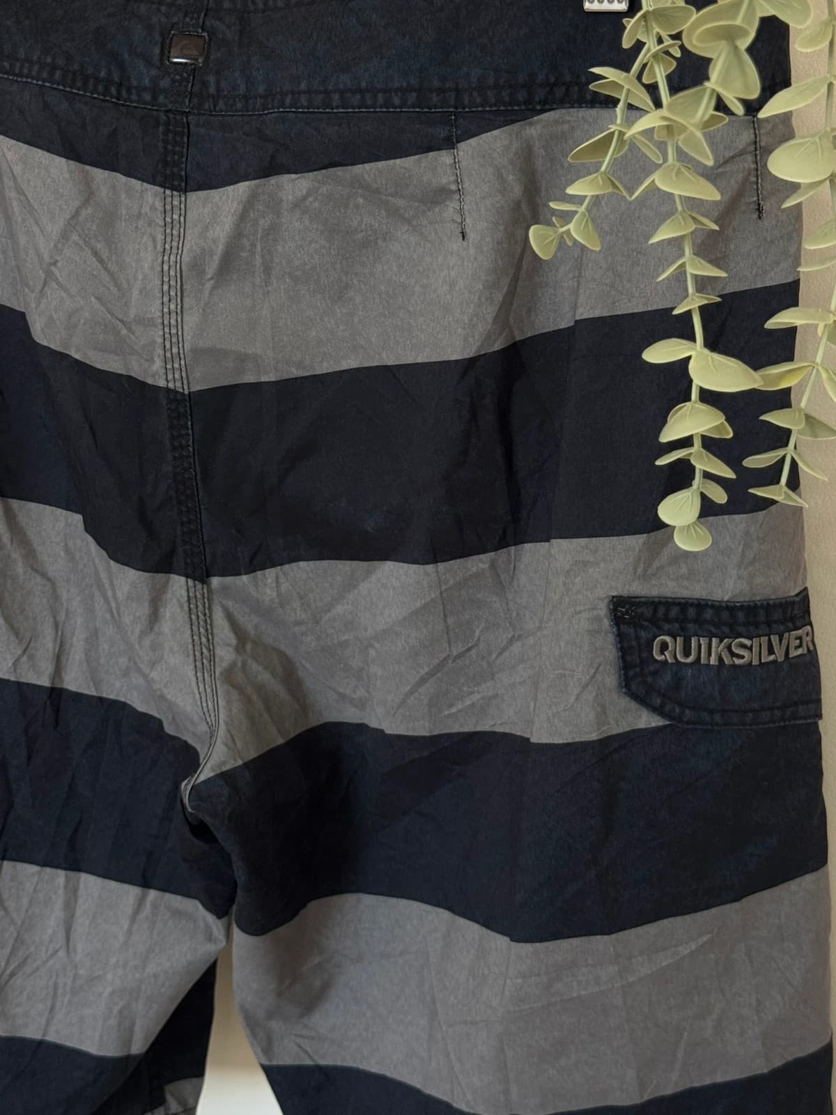 Short de bain Quiksilver rayé noir gris taille L/W34 - PP2603222 - Photo 6/9