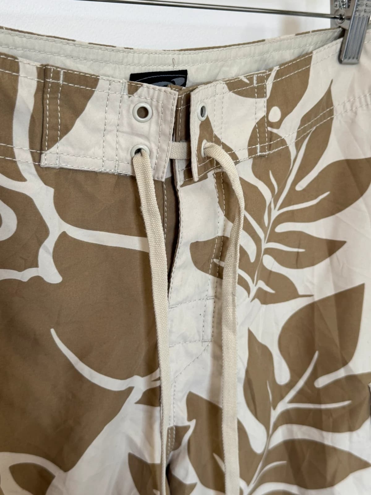 Short de bain Hawaiian beige kaki motif floral taille 30/S - PP2603225 - Photo 4/8