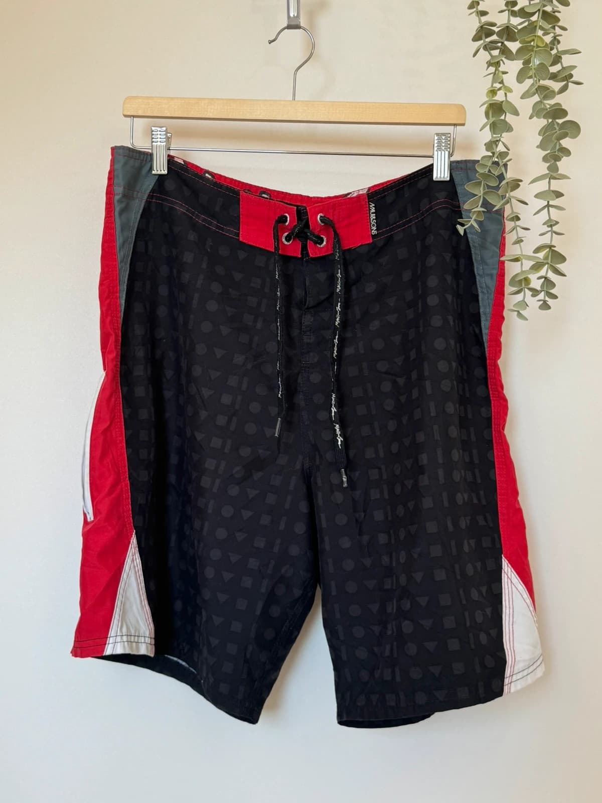 Short de bain Maui and Sons noir rouge taille L/W36 - PP2603224 - Photo 2/8