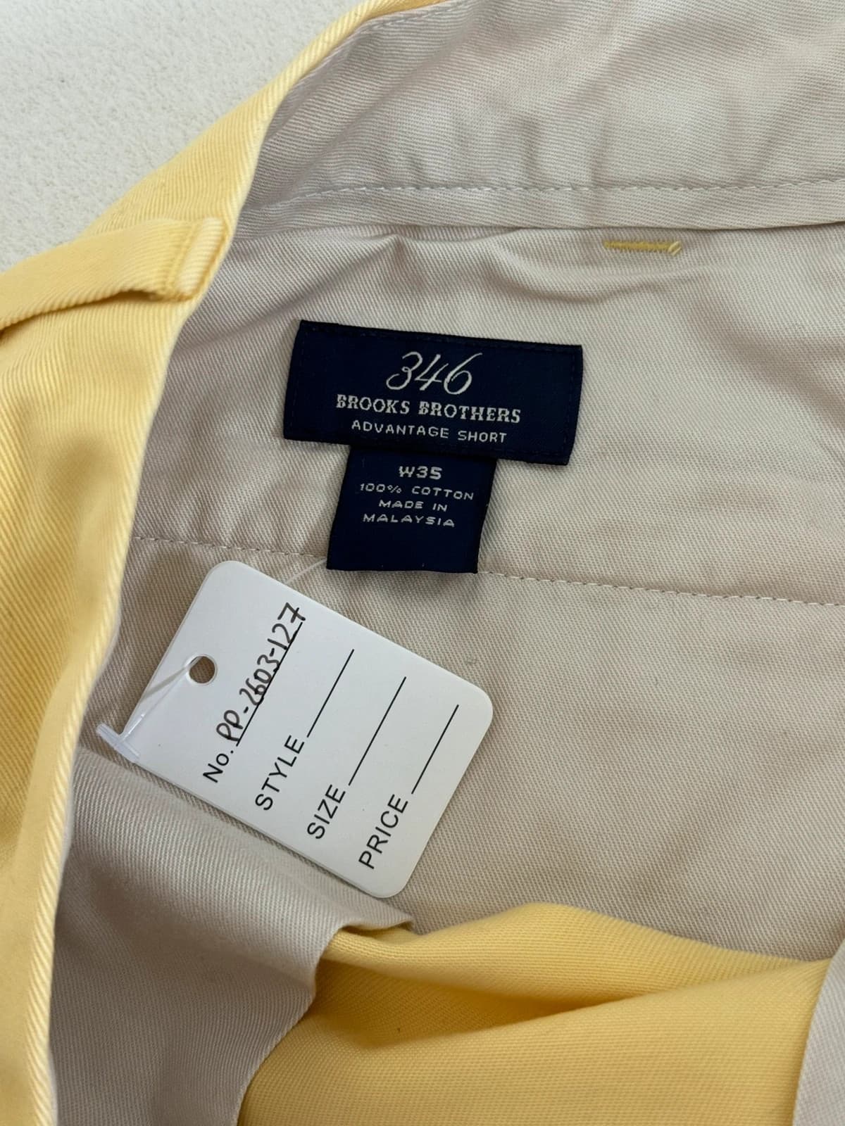 Short chino Brooks Brothers 346 jaune pâle taille W35/L - PP2603127 - Photo 6/9