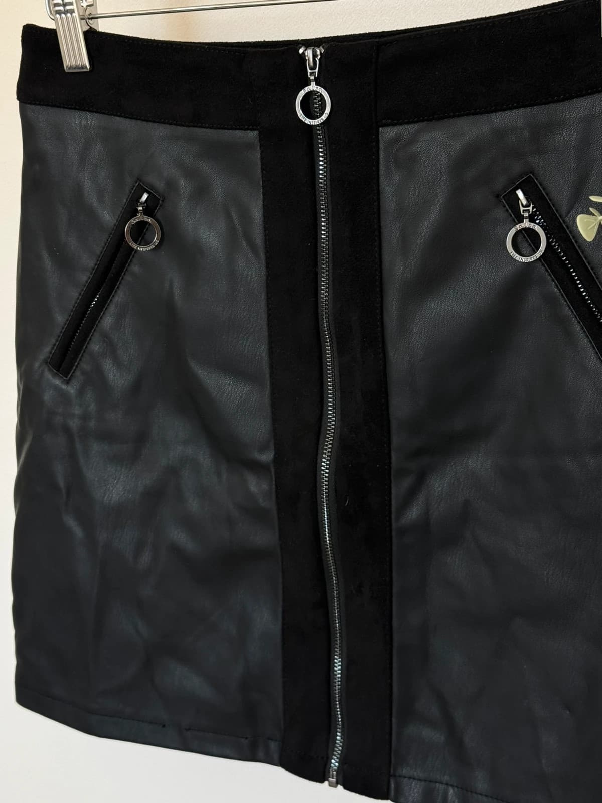 Jupe courte Salsa simili cuir noire intérieur polaire taille M - Photo 4/11
