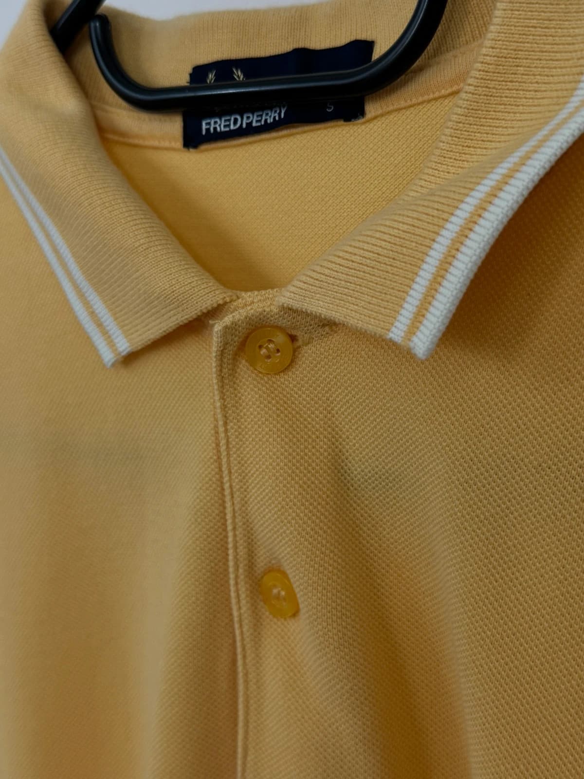 Polo piqué Fred Perry jaune liserés blancs logo brodé taille S - Photo 4/8
