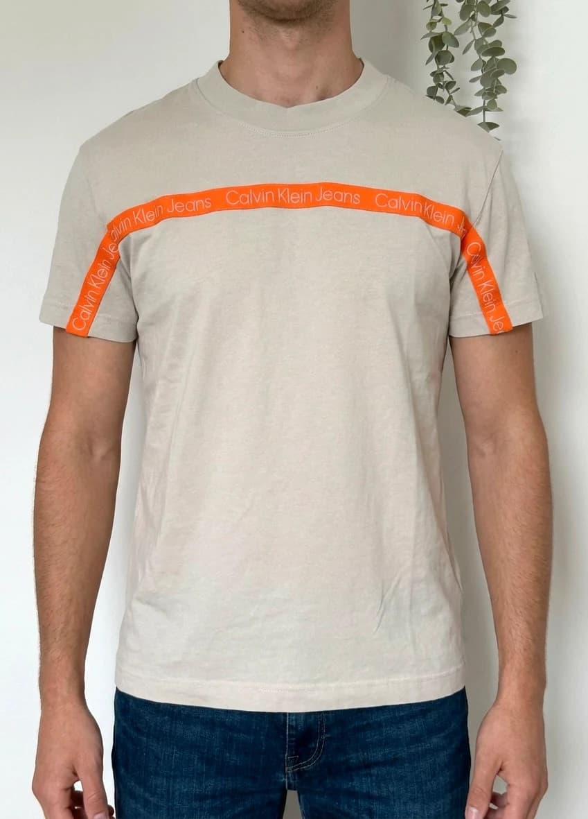 T-shirt Calvin Klein Jeans beige bande orange taille L - FP260327 - Photo 1/8