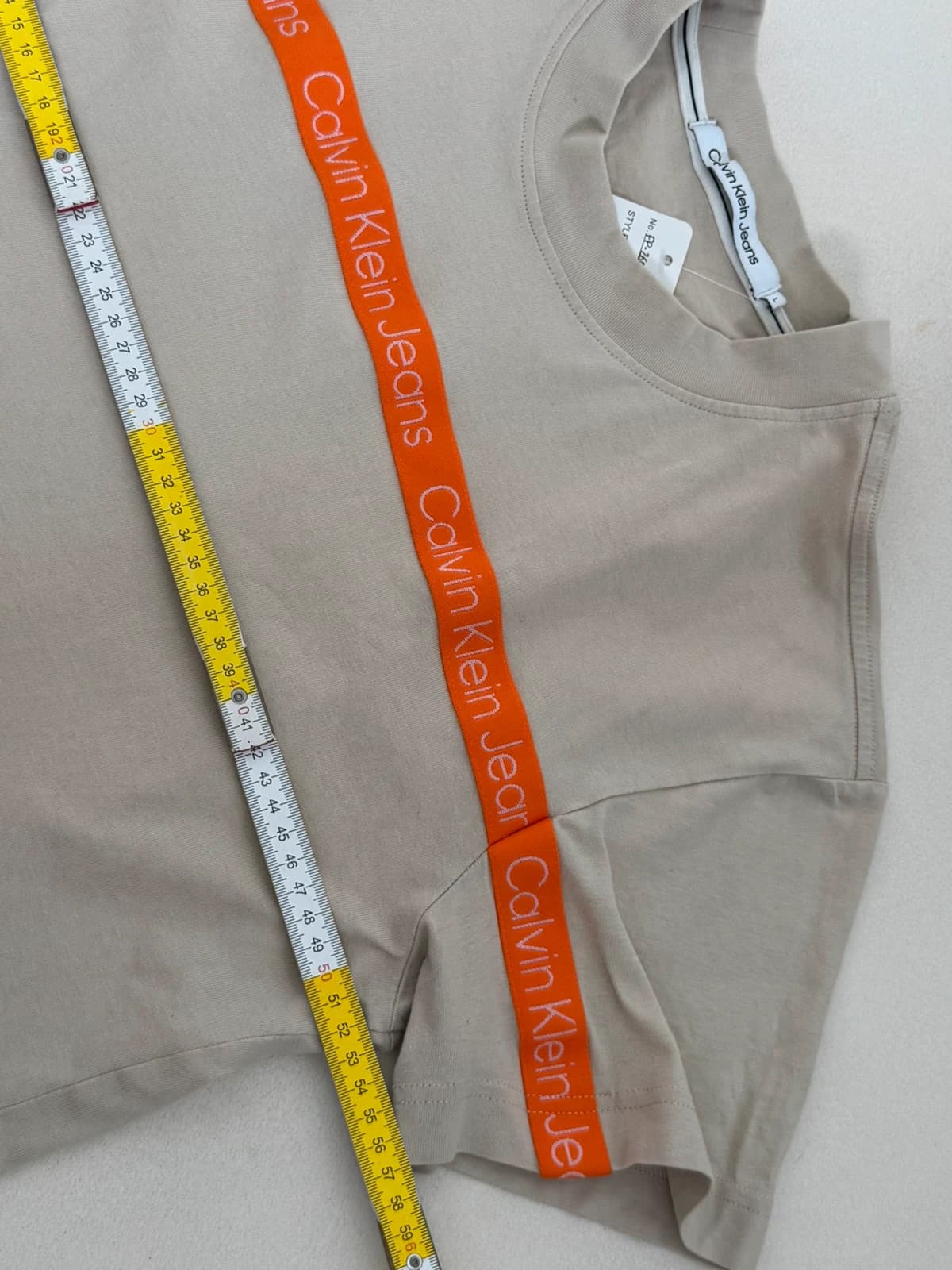 T-shirt Calvin Klein Jeans beige bande orange taille L - FP260327 - Photo 7/8