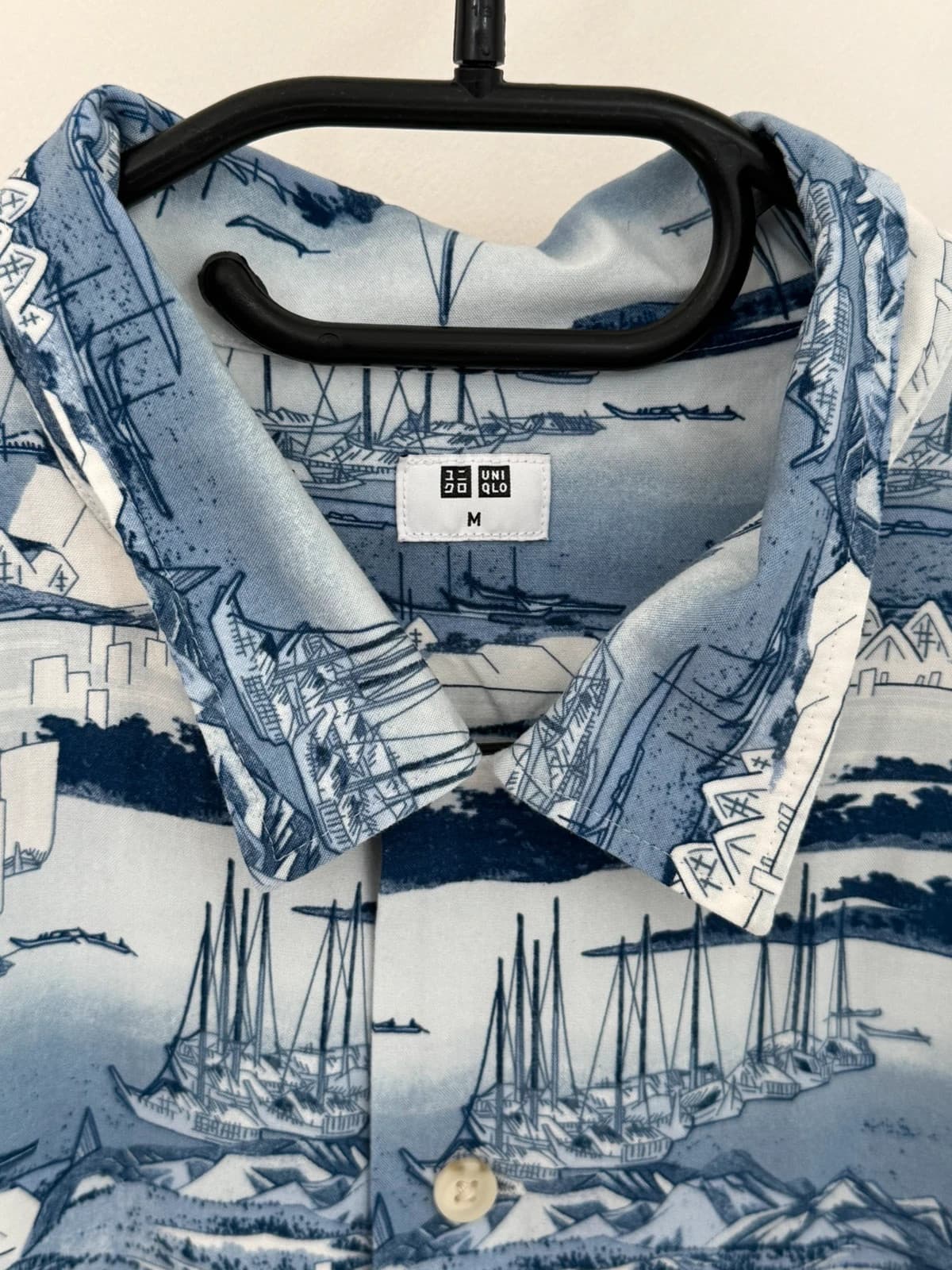 Chemise manches courtes Uniqlo motif marin voile imprimé nautique bleu taille M - Photo 3/7