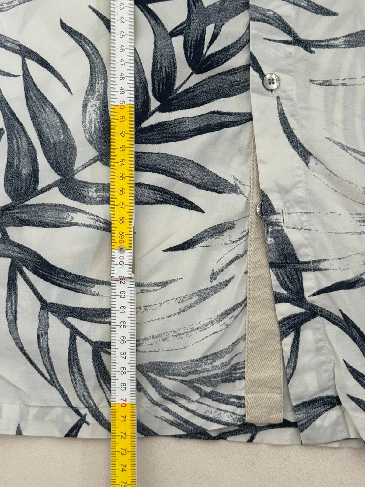 Chemise manches courtes slim fit Guess feuilles blanc gris taille S - DN260537 - Photo 11/11