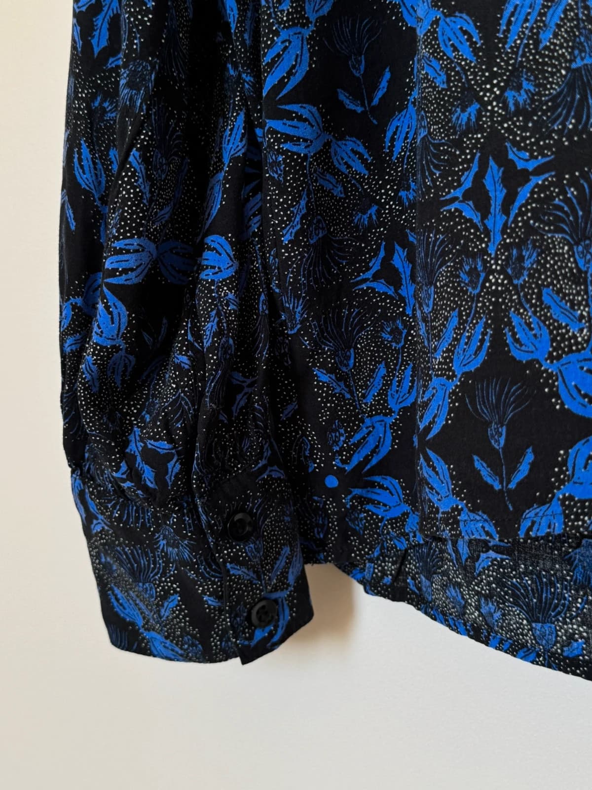 Blouse fluide La Fée Maraboutée imprimé floral noir bleu taille 38/M - SC260598 - Photo 3/7