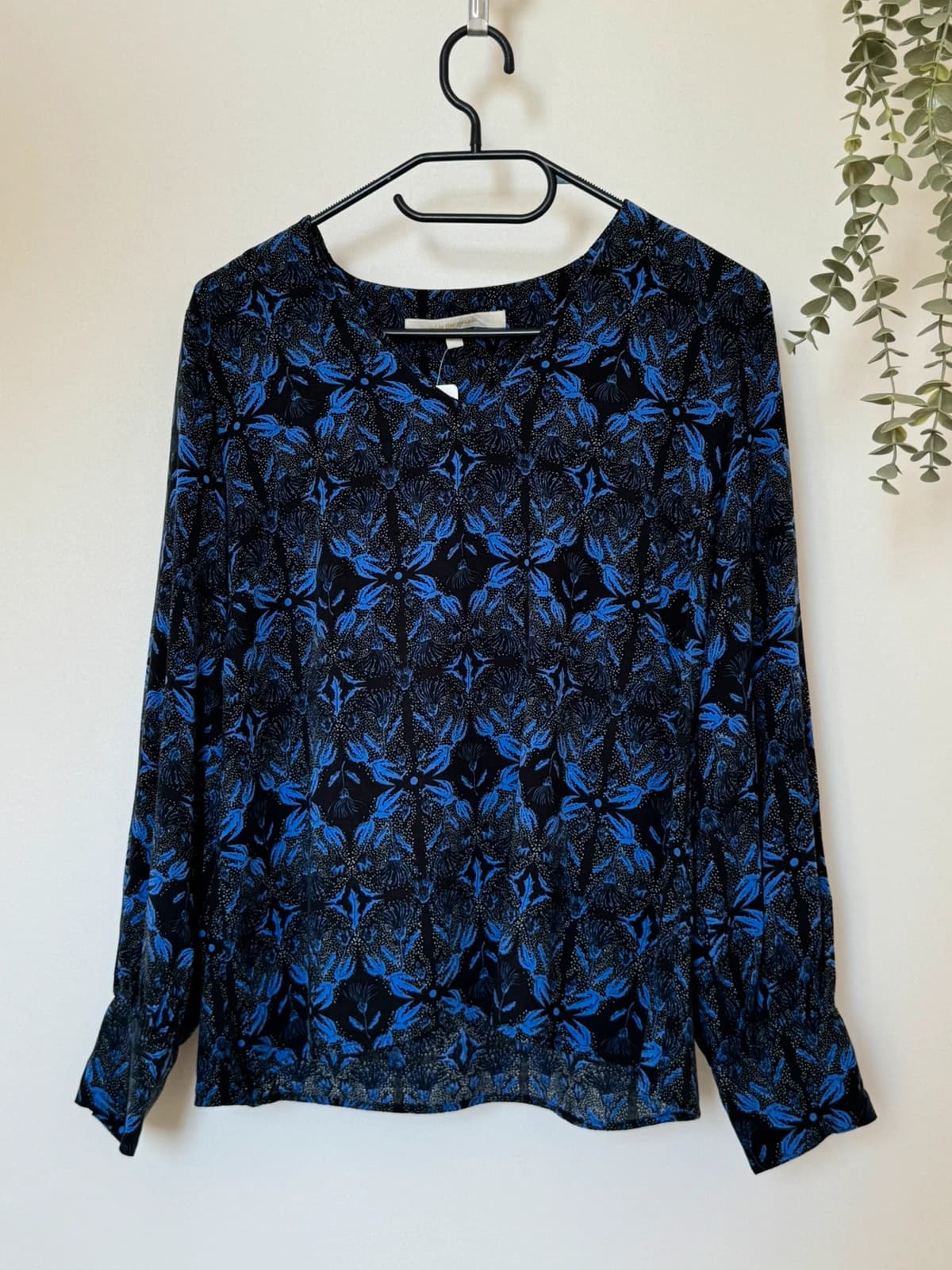 Blouse fluide La Fée Maraboutée imprimé floral noir bleu taille 38/M - SC260598 - Photo 2/7