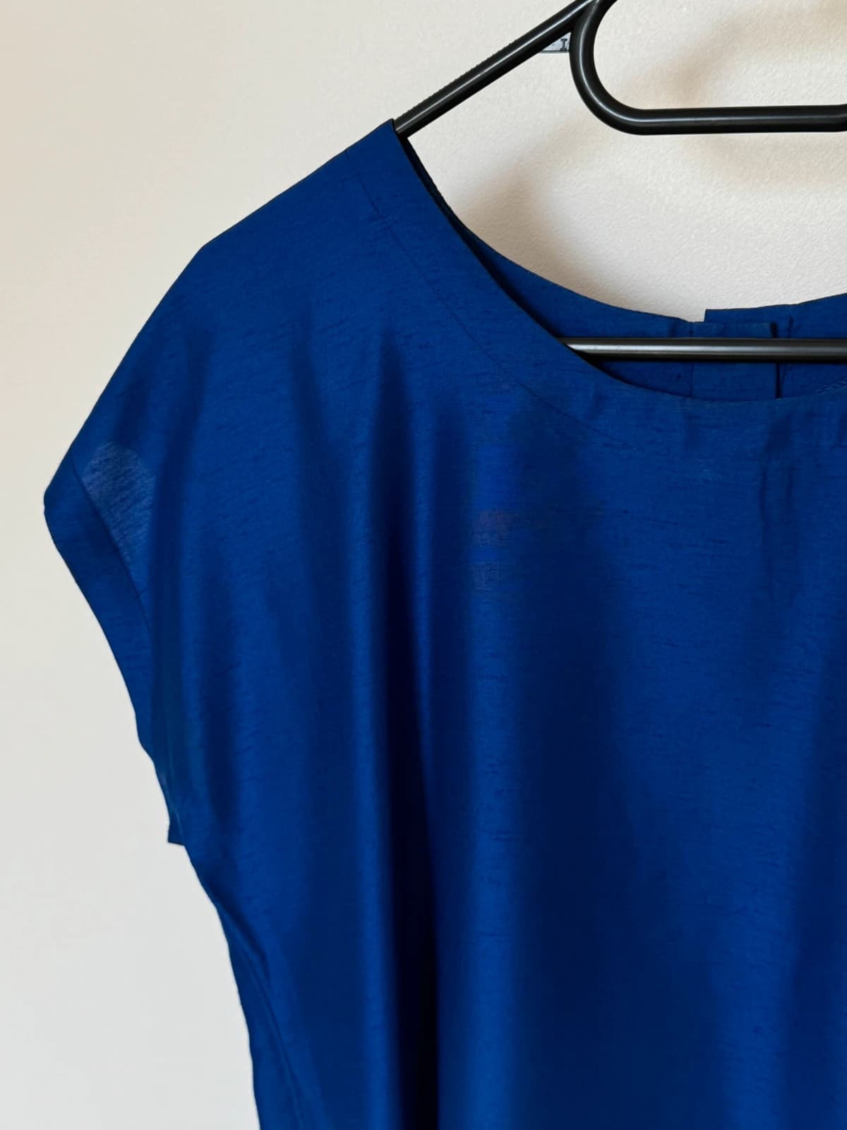 Blouse fluide manches courtes vintage Yves Saint Laurent Variation bleu roi taille L - Photo 3/8