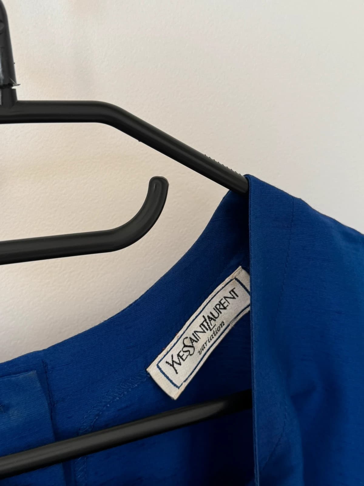 Blouse fluide manches courtes vintage Yves Saint Laurent Variation bleu roi taille L - Photo 5/8