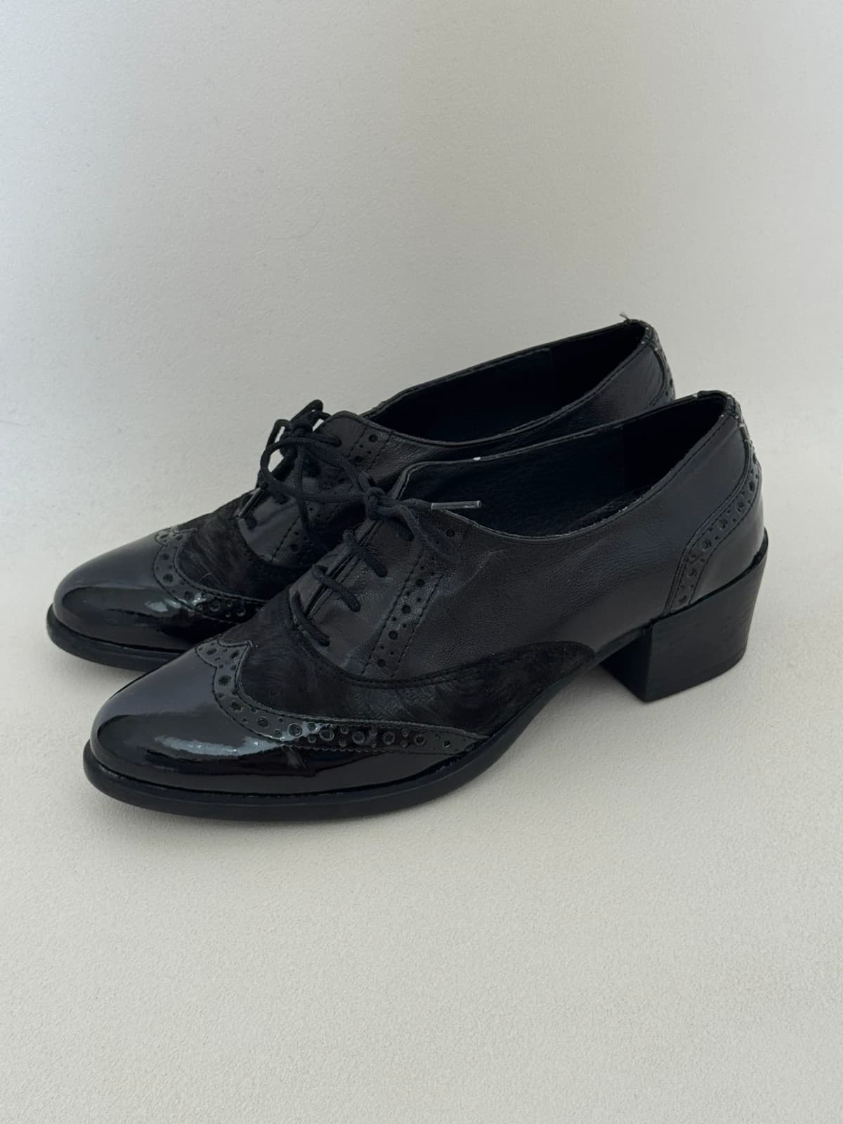 Derbies à talons Daniela's cuir noir verni daim taille 39 - Photo 2/11