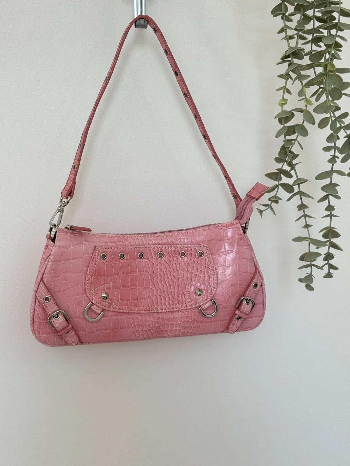 Sac baguette Fuchsia Paris rose effet croco Y2K avec mini pochette assortie - Photo 2/19