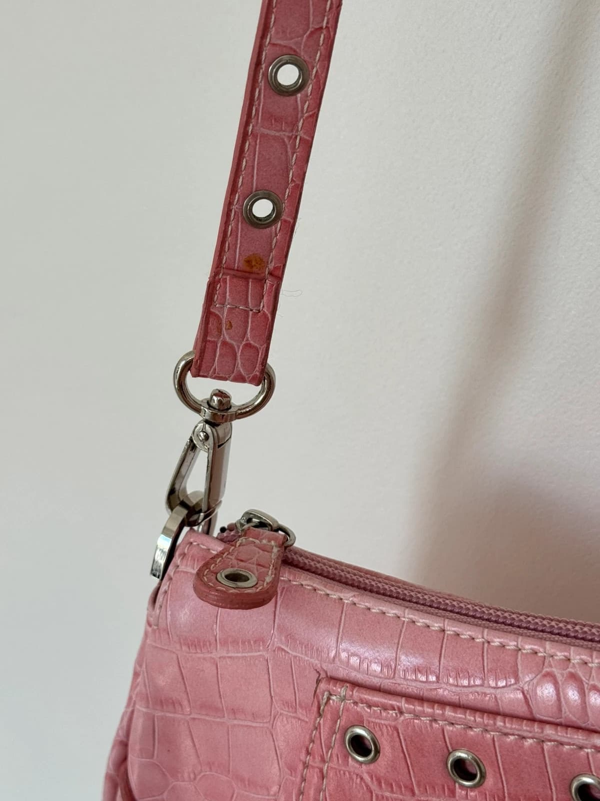 Sac baguette Fuchsia Paris rose effet croco Y2K avec mini pochette assortie - Photo 4/19