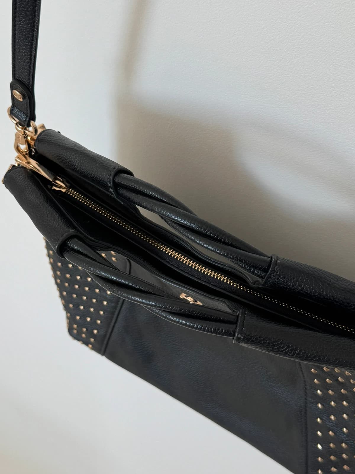 Sac à main bandoulière Liu Jo noir clous dorés - Photo 4/18