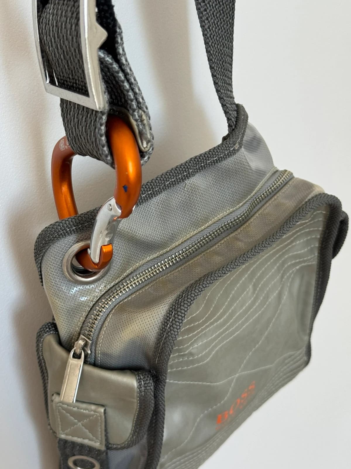 Sac bandoulière vintage BOSS Orange Hugo Boss gris kaki techwear Y2K - Photo 4/12