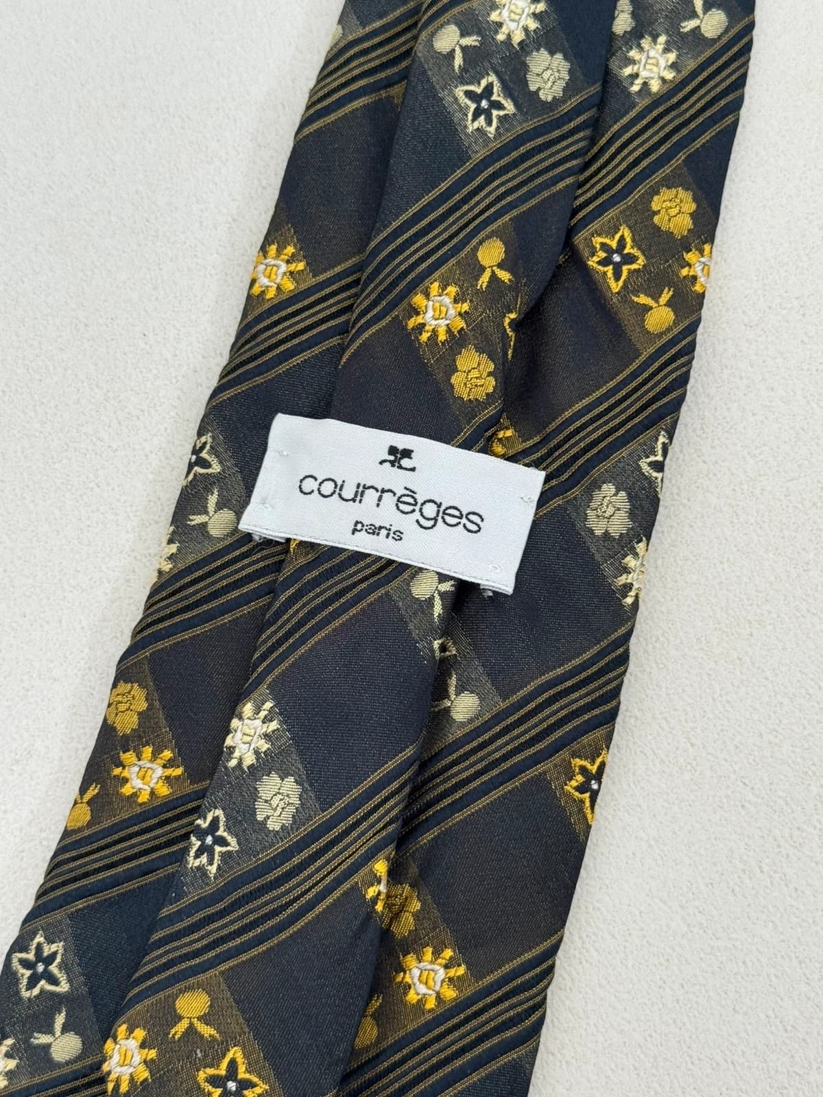 Cravate vintage Courrèges Paris soie bleu marine motifs floraux géométriques - Photo 3/5