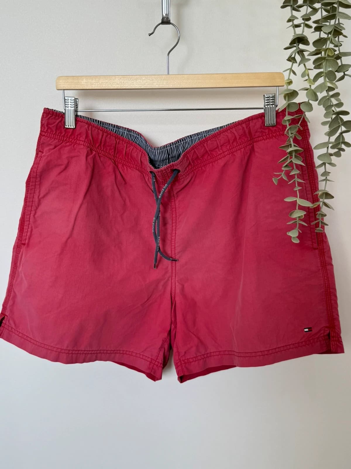Short de bain Tommy Hilfiger rose foncé taille L - SK26064 - Photo 2/11
