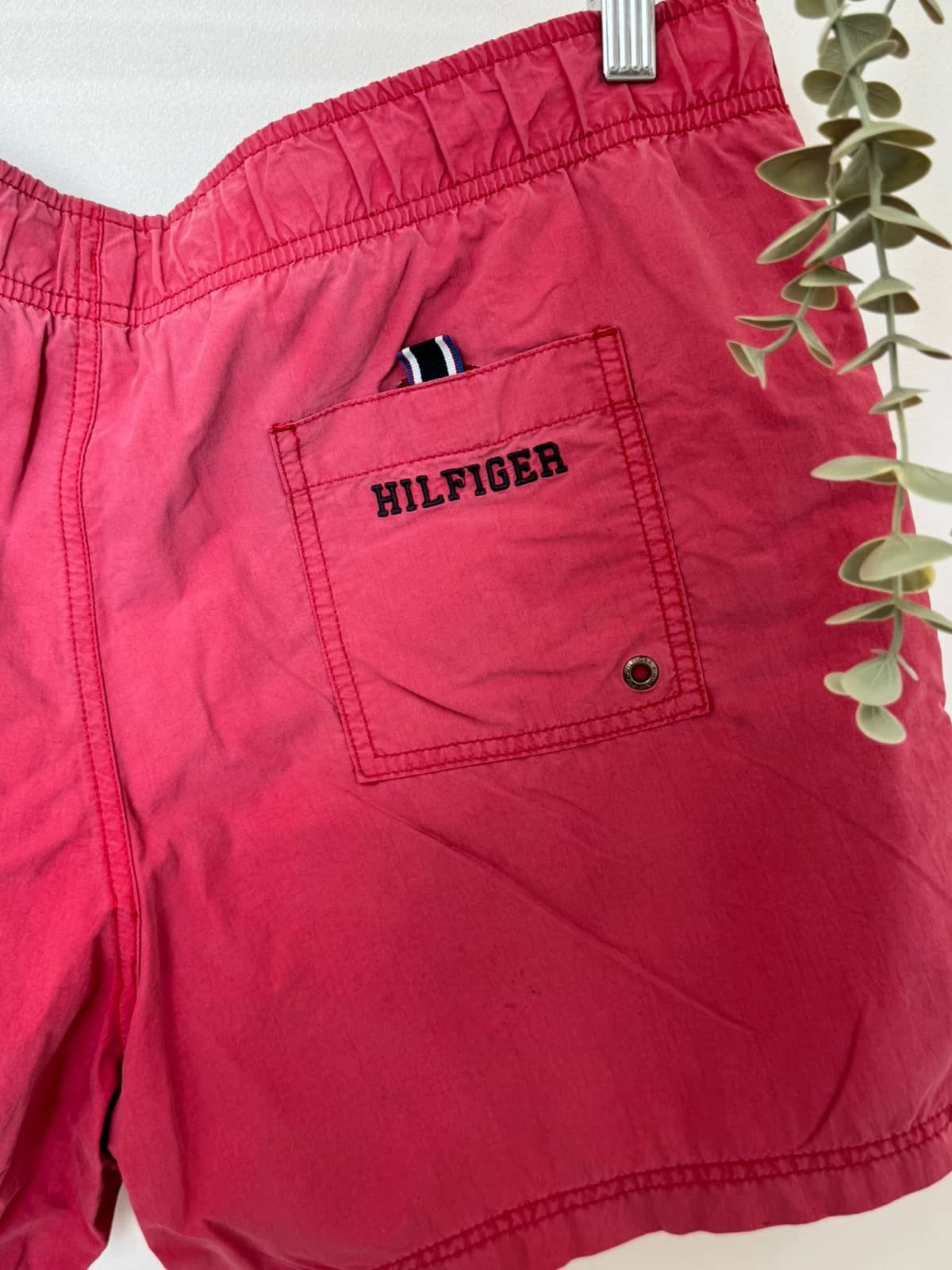 Short de bain Tommy Hilfiger rose foncé taille L - SK26064 - Photo 8/11