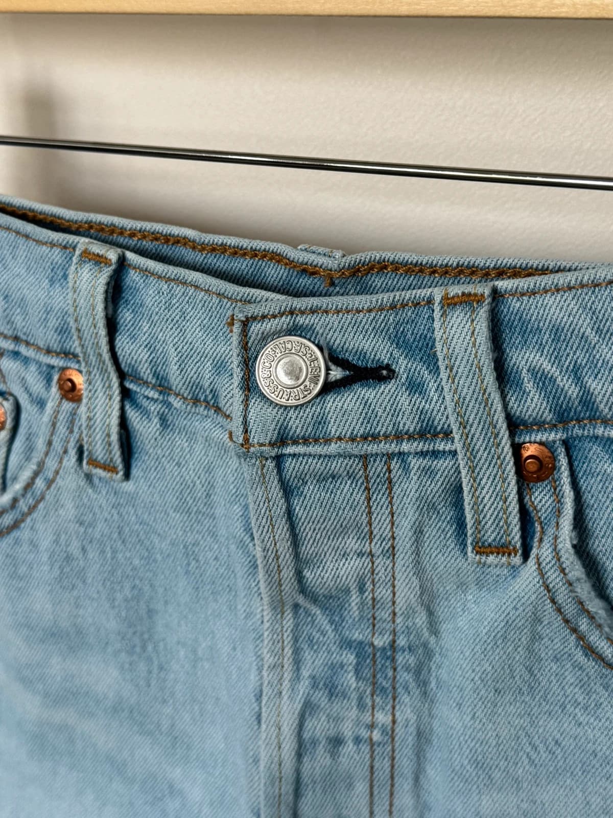 Short en jean Levi's 501 Premium bleu clair bandes logo taille W25/XS - SK260658 - Photo 9/14