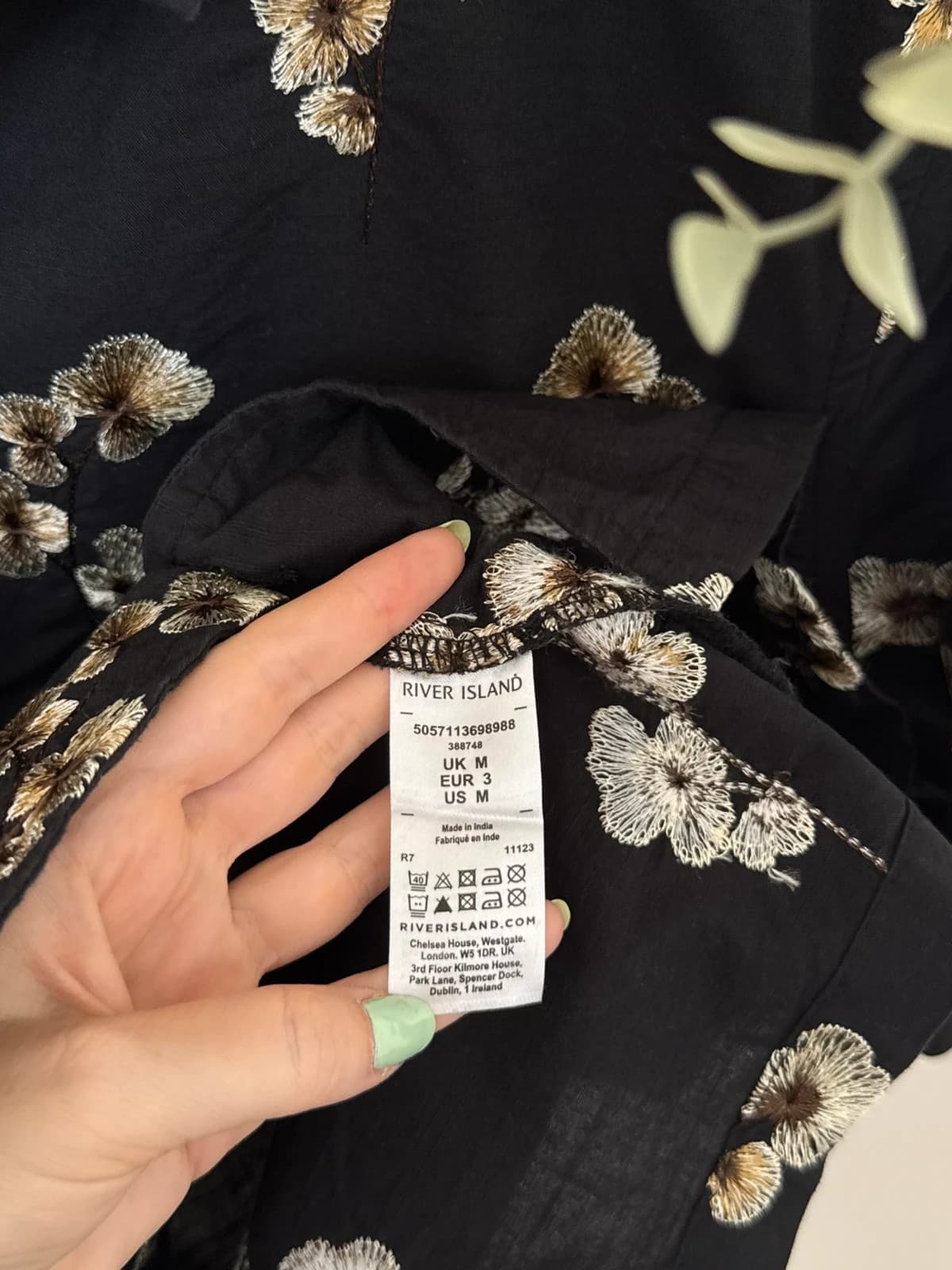 Chemise hawaïenne River Island noire fleurs brodées taille M - SK2606111 - Photo 6/9
