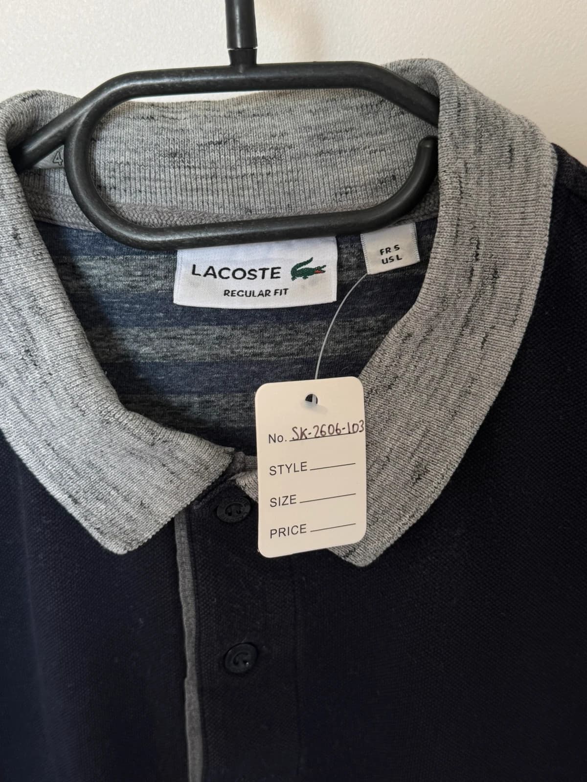 Lacoste regular fit polo piké tamsiai mėlynas su pilka apykakle, sidabriniu logotipu, dydis 5/L - SK2606103 – nuotrauka 3/10