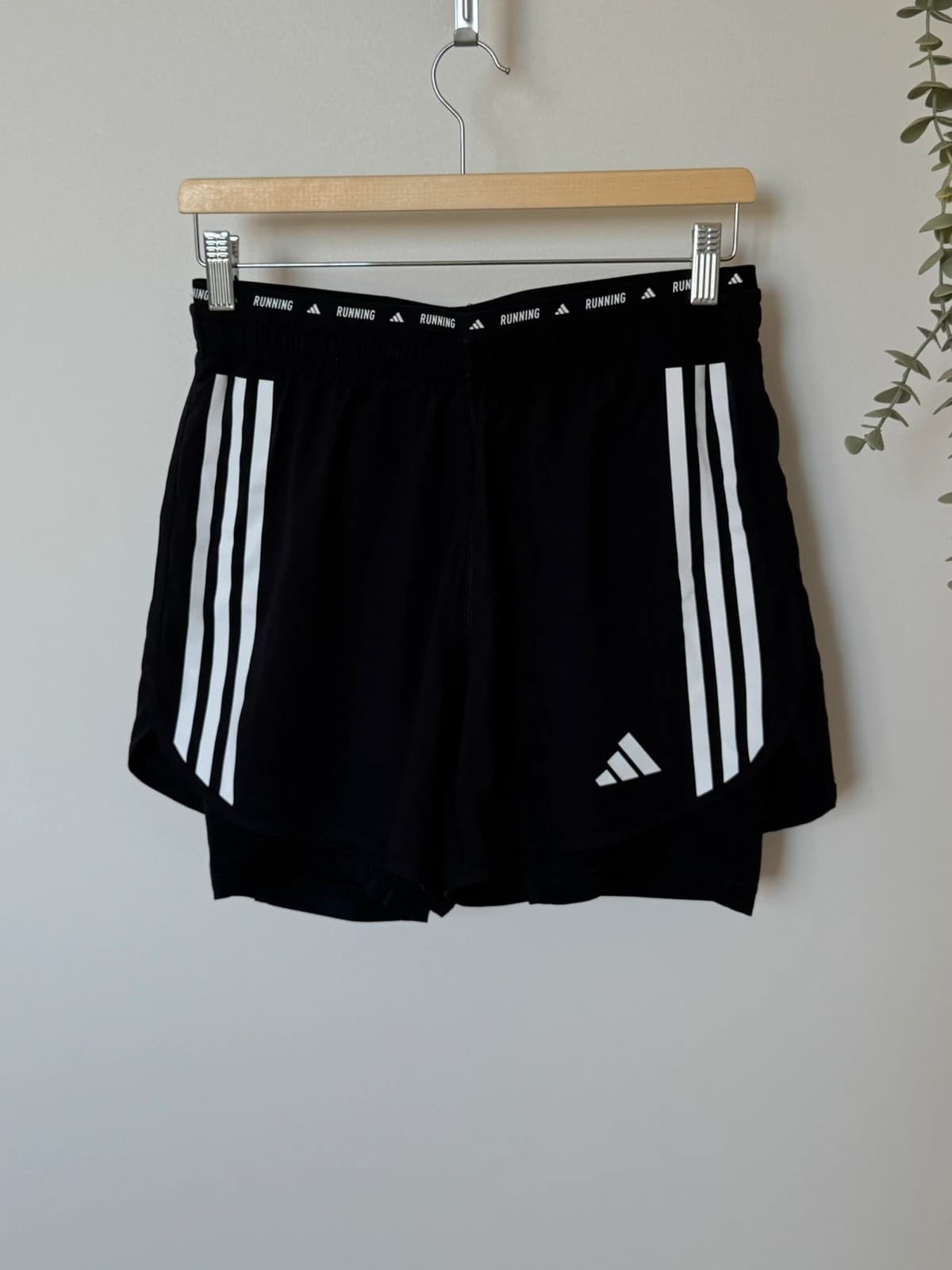 Short running Adidas 2-en-1 noir taille M - VM2606132 - Photo 2/11